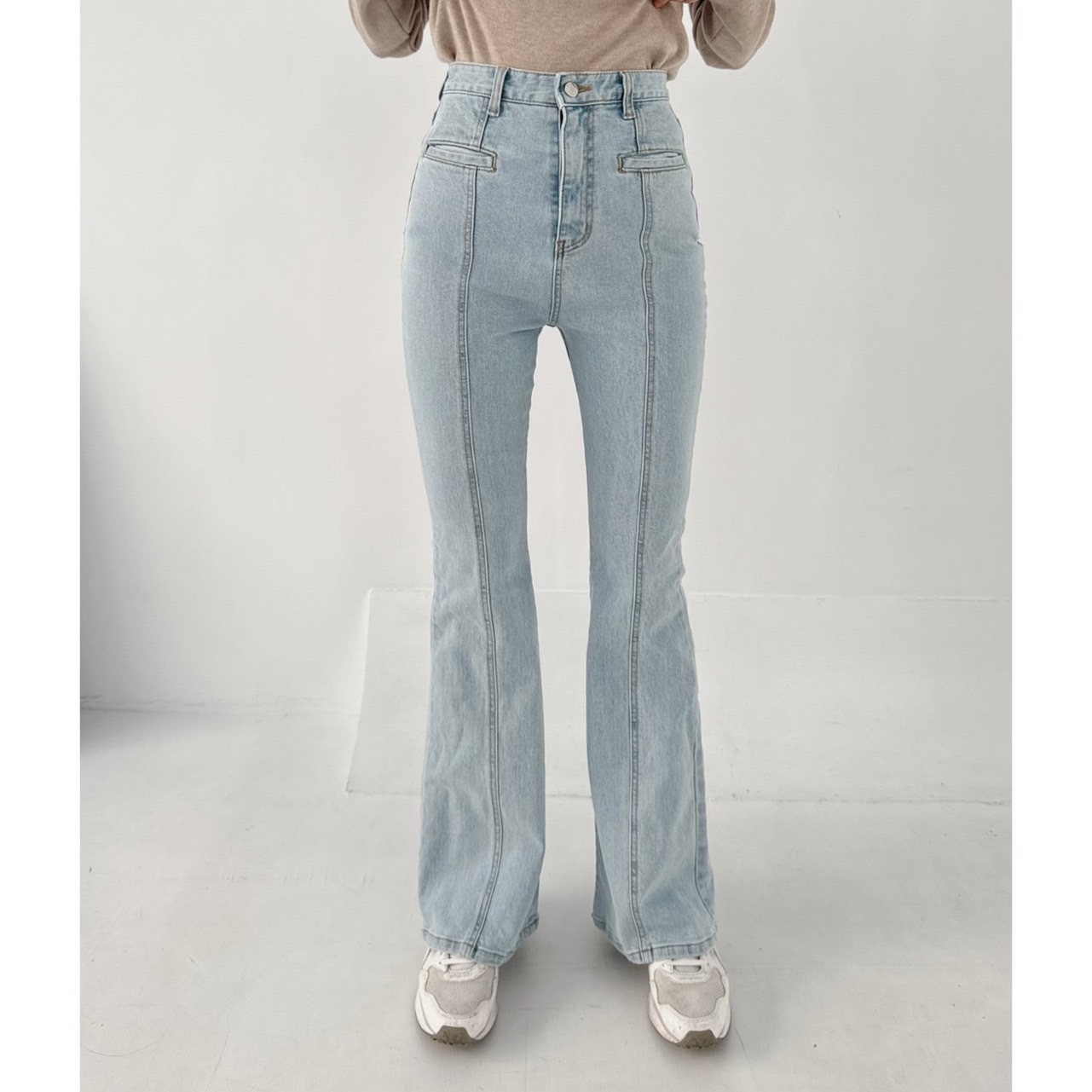 🔥11.15直播新品］❄️冬天不能沒有ㄉ淺色長腿褲］🇰🇷正韓高腰包腹中車線超顯瘦淺藍牛仔喇叭褲（XS-M）