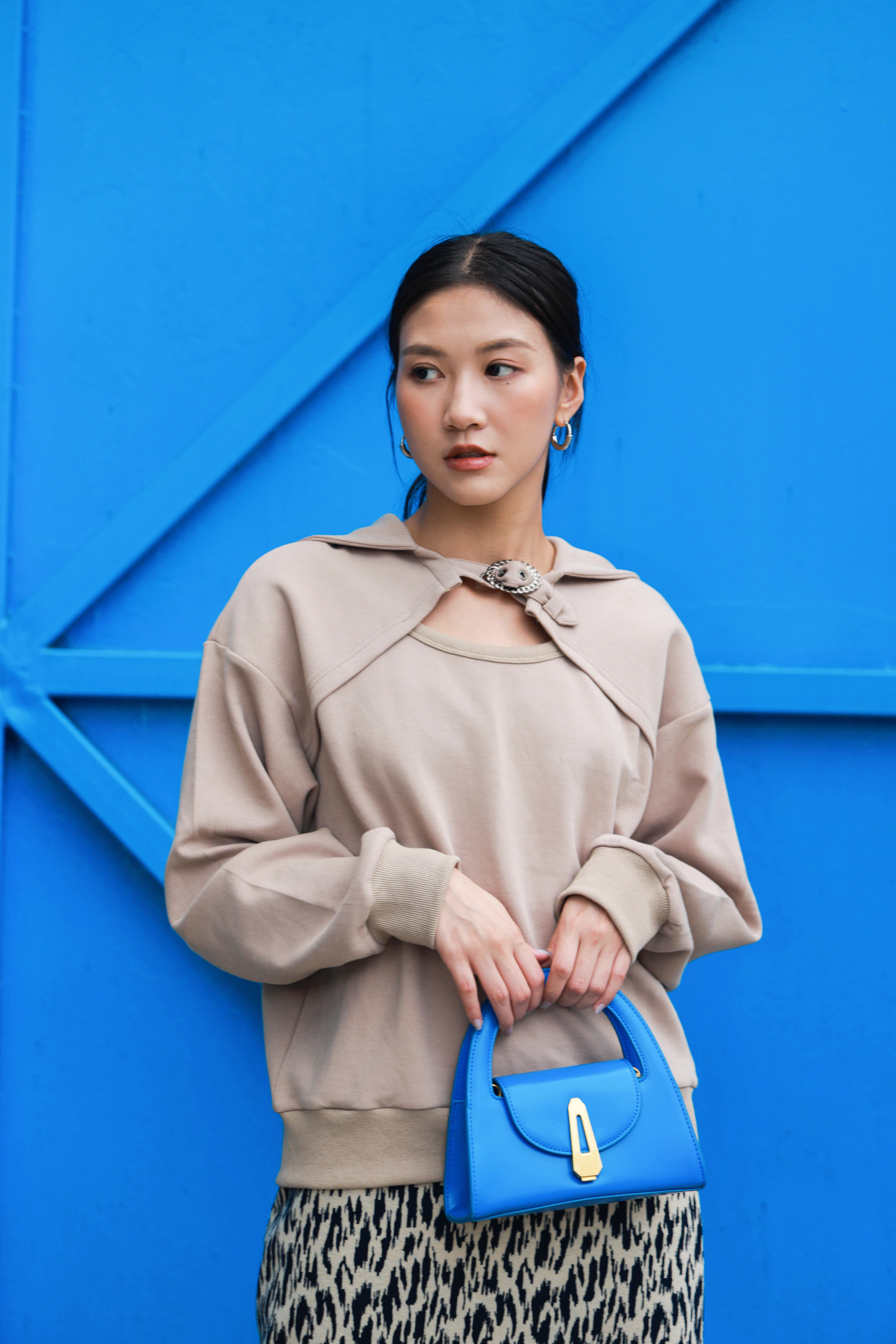 領扣開洞有帽衛衣（現貨款式）