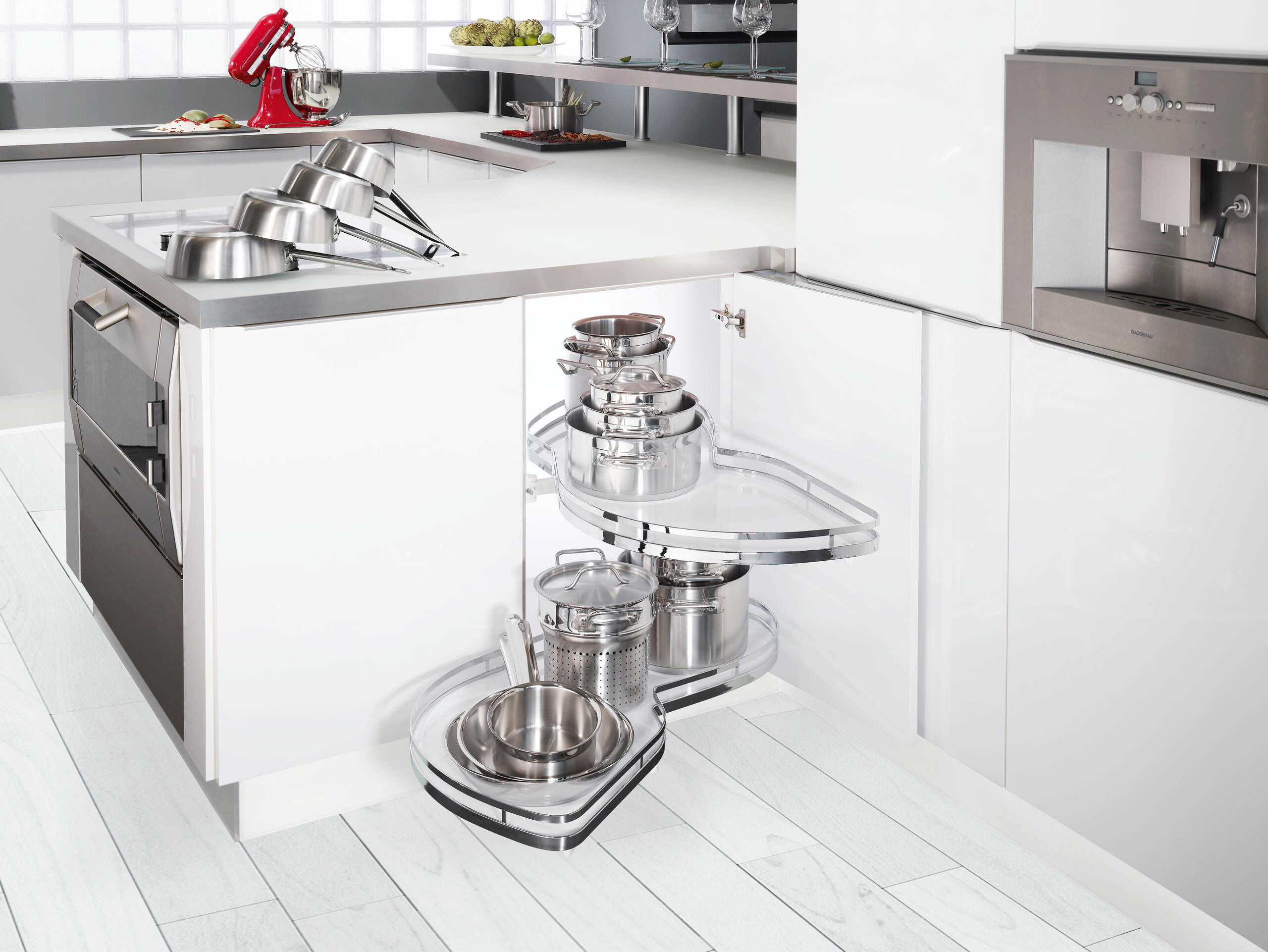 Kessebohmer LeMans 廚房轉角地櫃轉盆