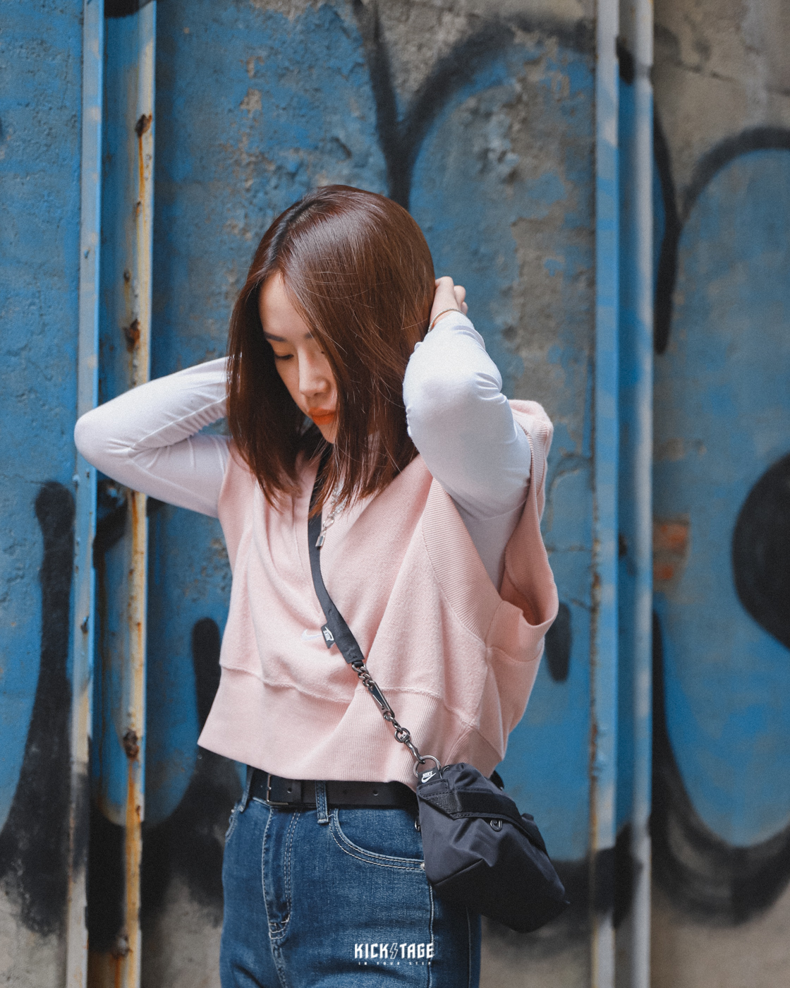 女款 NIKE NSW REVERSE COZY FLC VEST 米黃 粉色 V領 刺繡 針織 背心【FV4010】