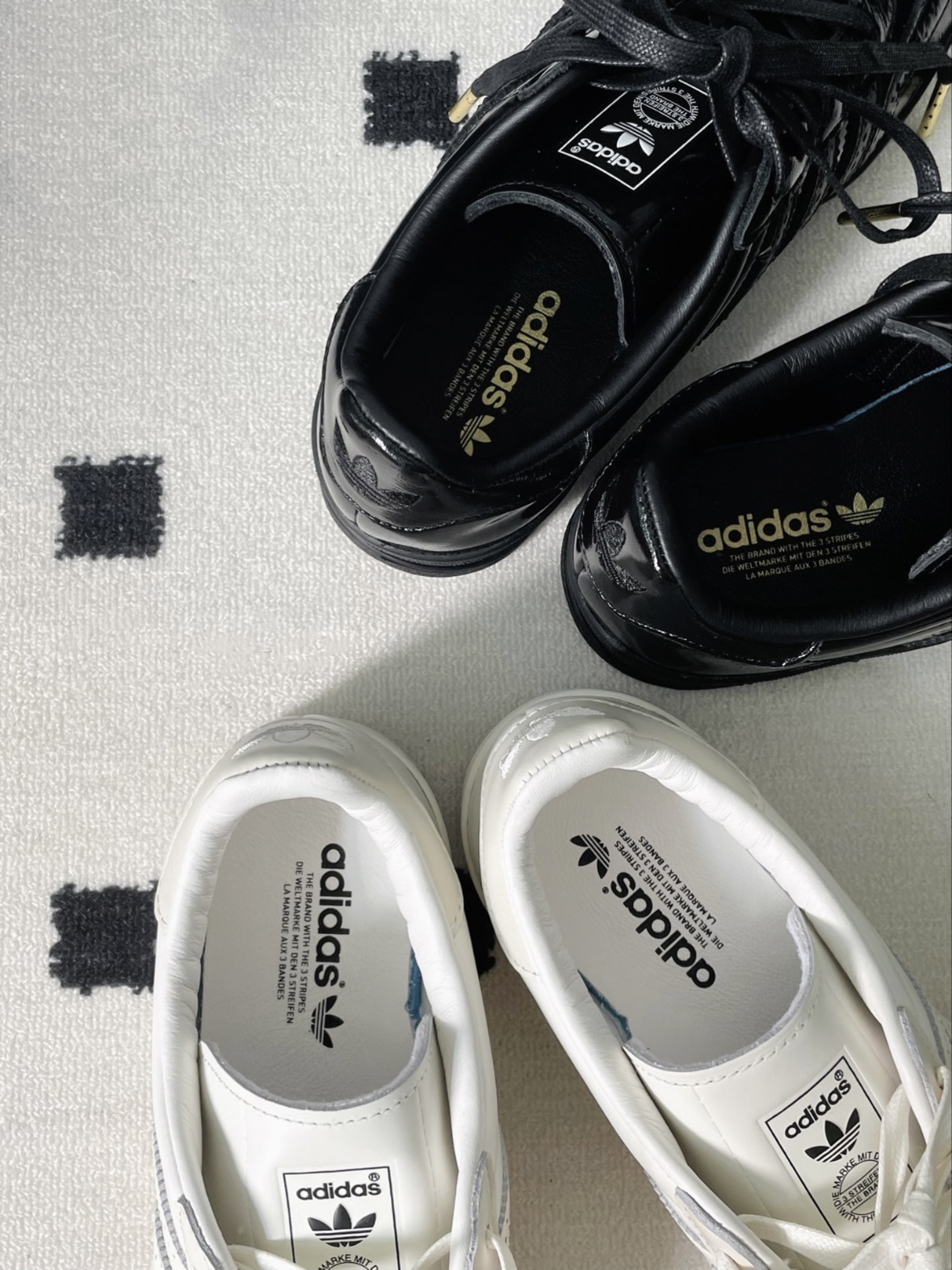 Adidas Gazelle Indoor 雕花牛津鞋 亮面黑 (IG1891)