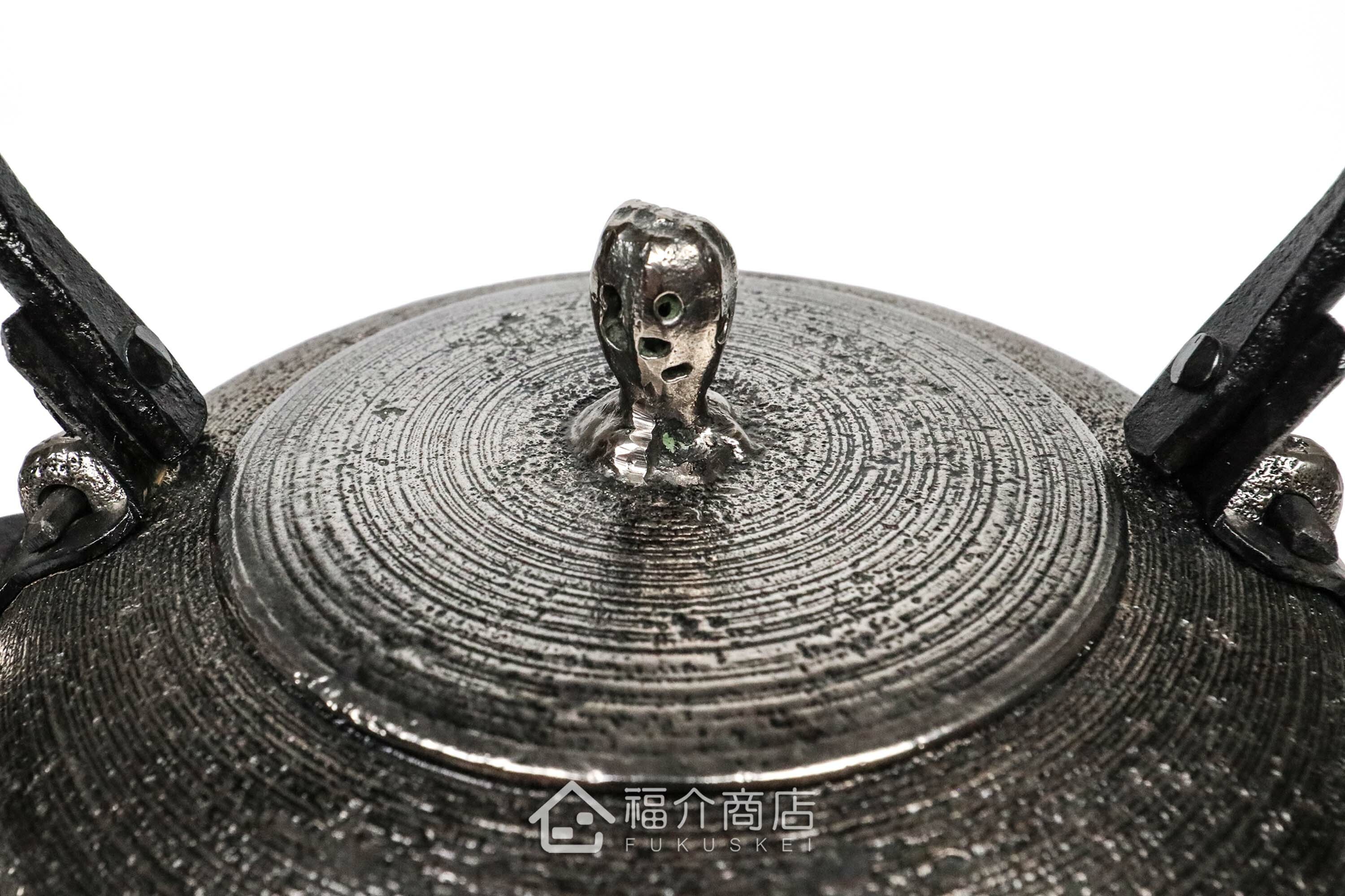 薰山工房所製作煮水泡茶用的砂鐵壺