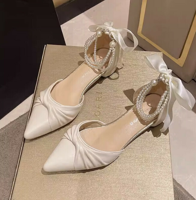 Block-heeled heels