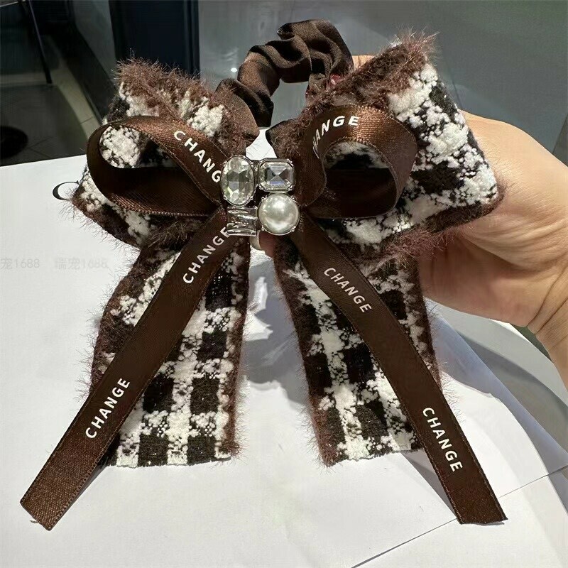 P17珍珠鑽蝴蝶結字母毛呢綁髮