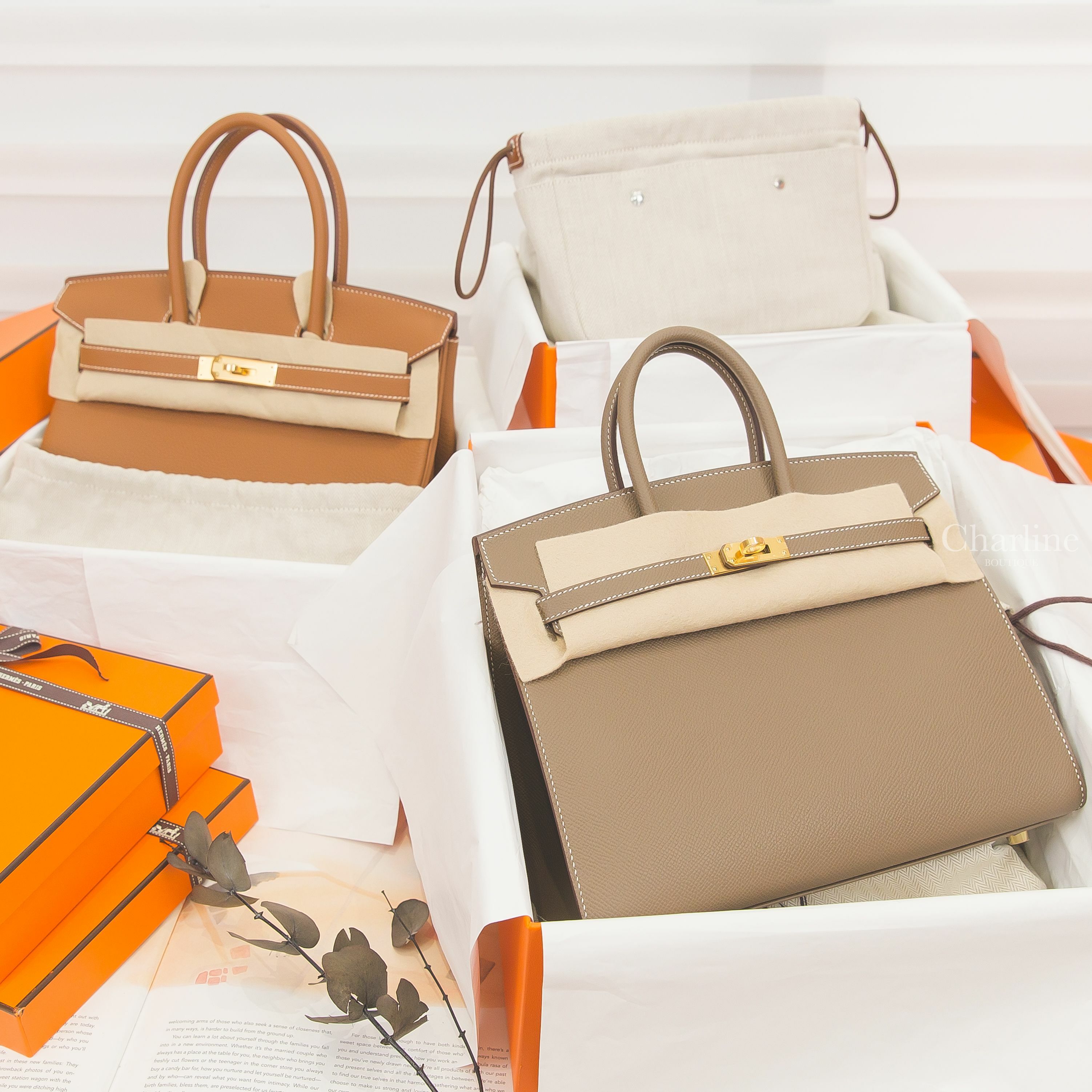 Hermès Birkin 25cm 18 Etoupe Epsom B刻大象灰金釦鉑金包,Hermès 自然色小型帆布拼棕色小牛皮內袋,Hermès U刻焦糖色金釦鉑金包-Charline Boutique 精品代購