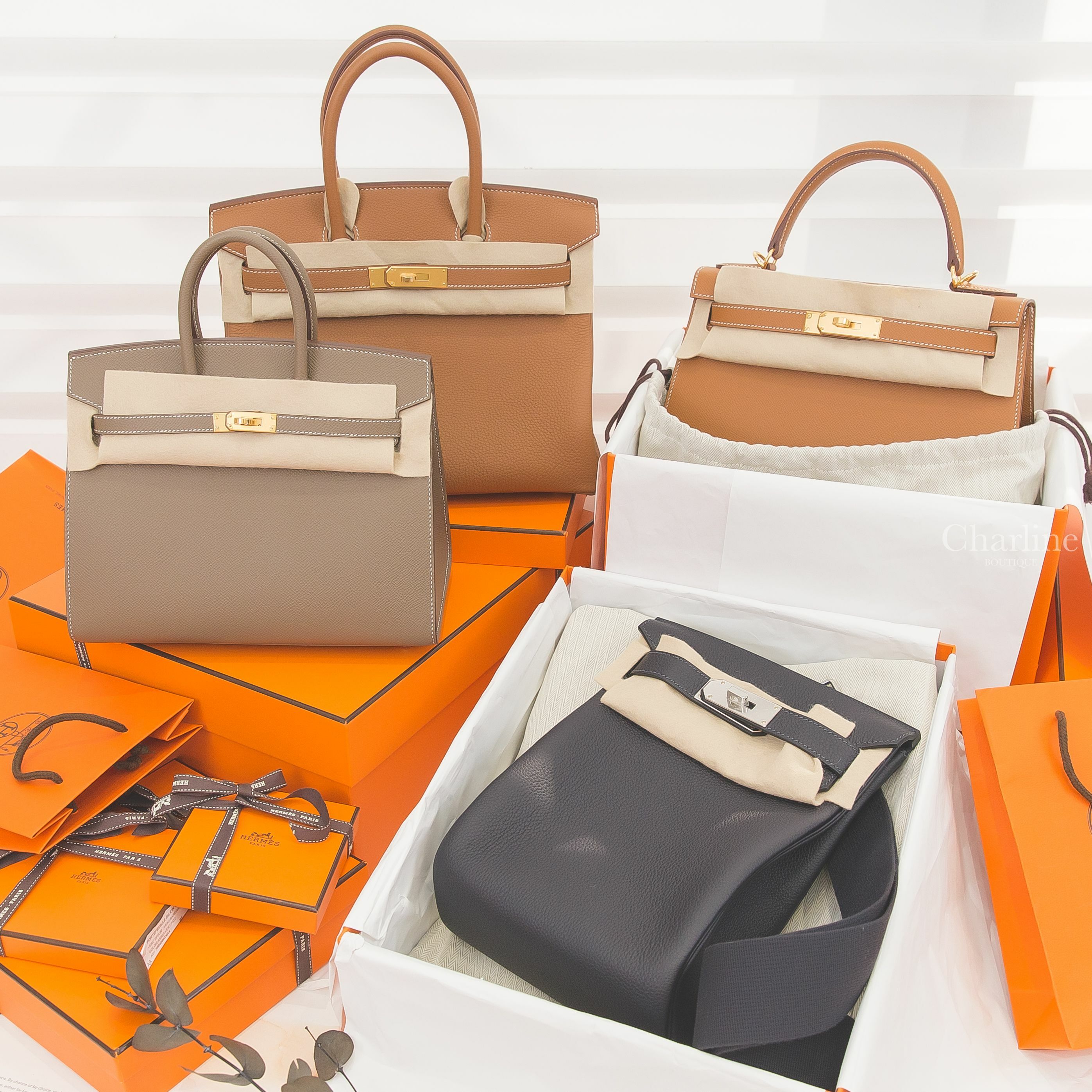 Hermès B刻大象灰金釦鉑金包,Hermès U刻焦糖色金釦鉑金包,Hermès B刻焦糖色金釦凱莉包,Hermès B刻深藍色銀釦小型斜背肩背包-Charline Boutique 精品代購