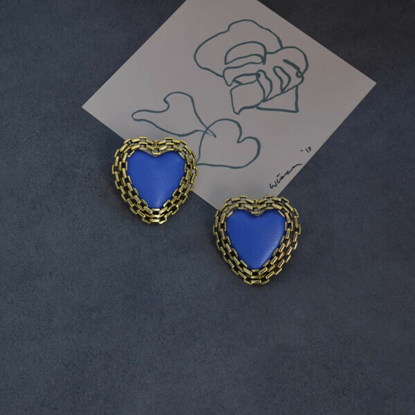 Adorned with blue peach heart ears
