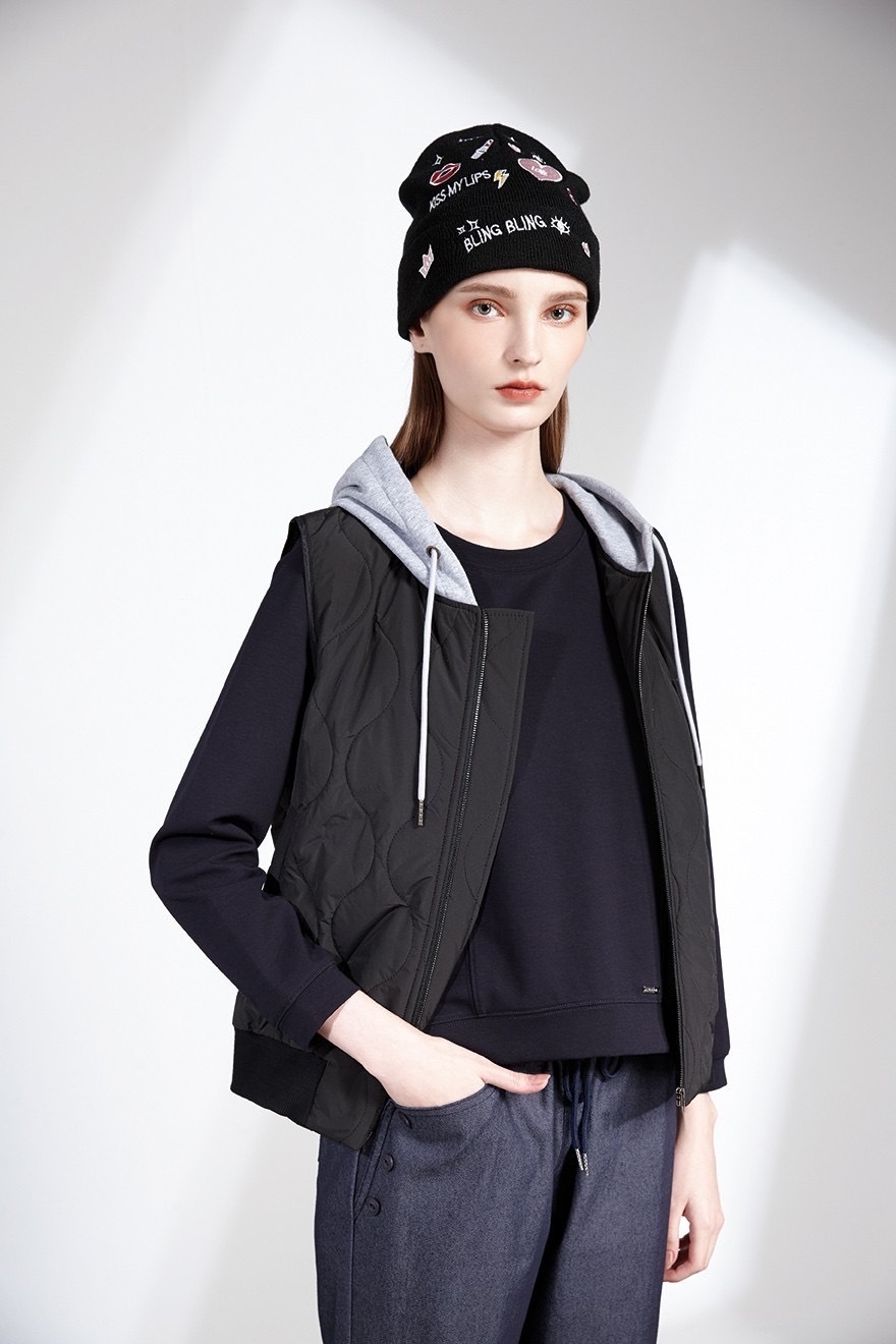 彈性腰頭繩束設計口袋釦子造型休閒長褲T6161