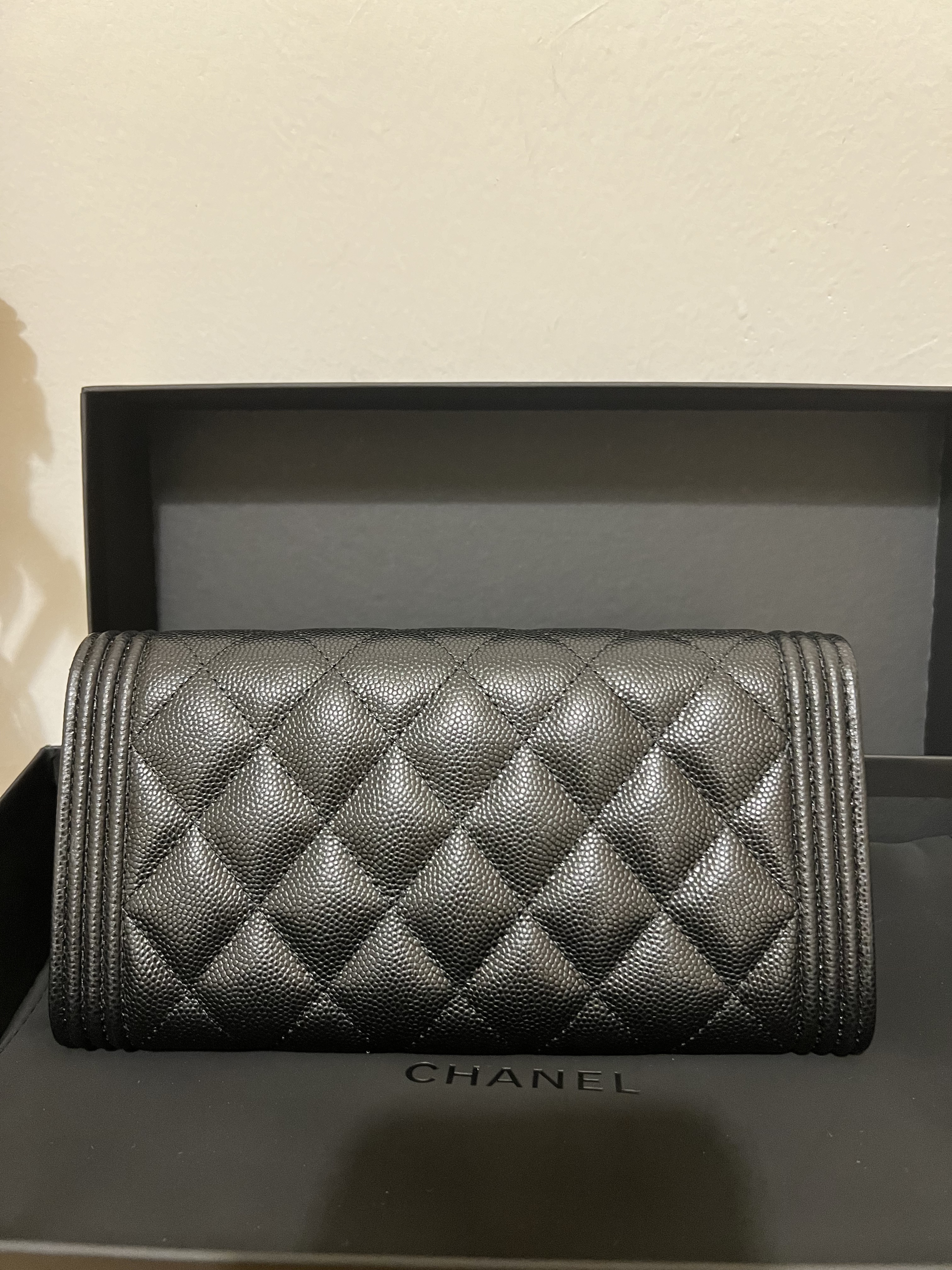 *Unused* Chanel boy long wallet