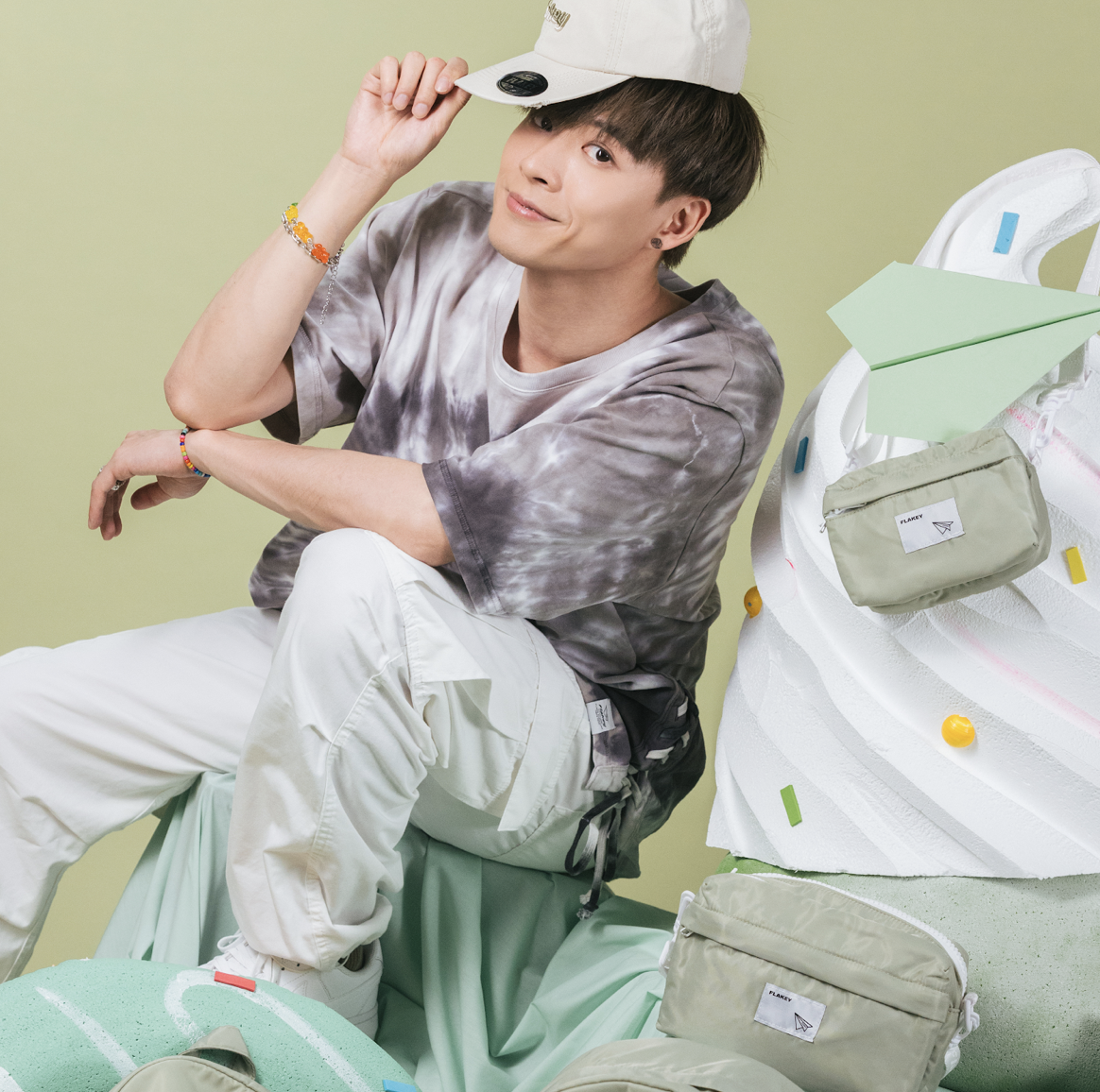 Candy Carnival All-Set 袋(粉綠) + Tie-dye Couture 懷舊灰 Tee + Flakey logo cap (卡其) (限量貨品)