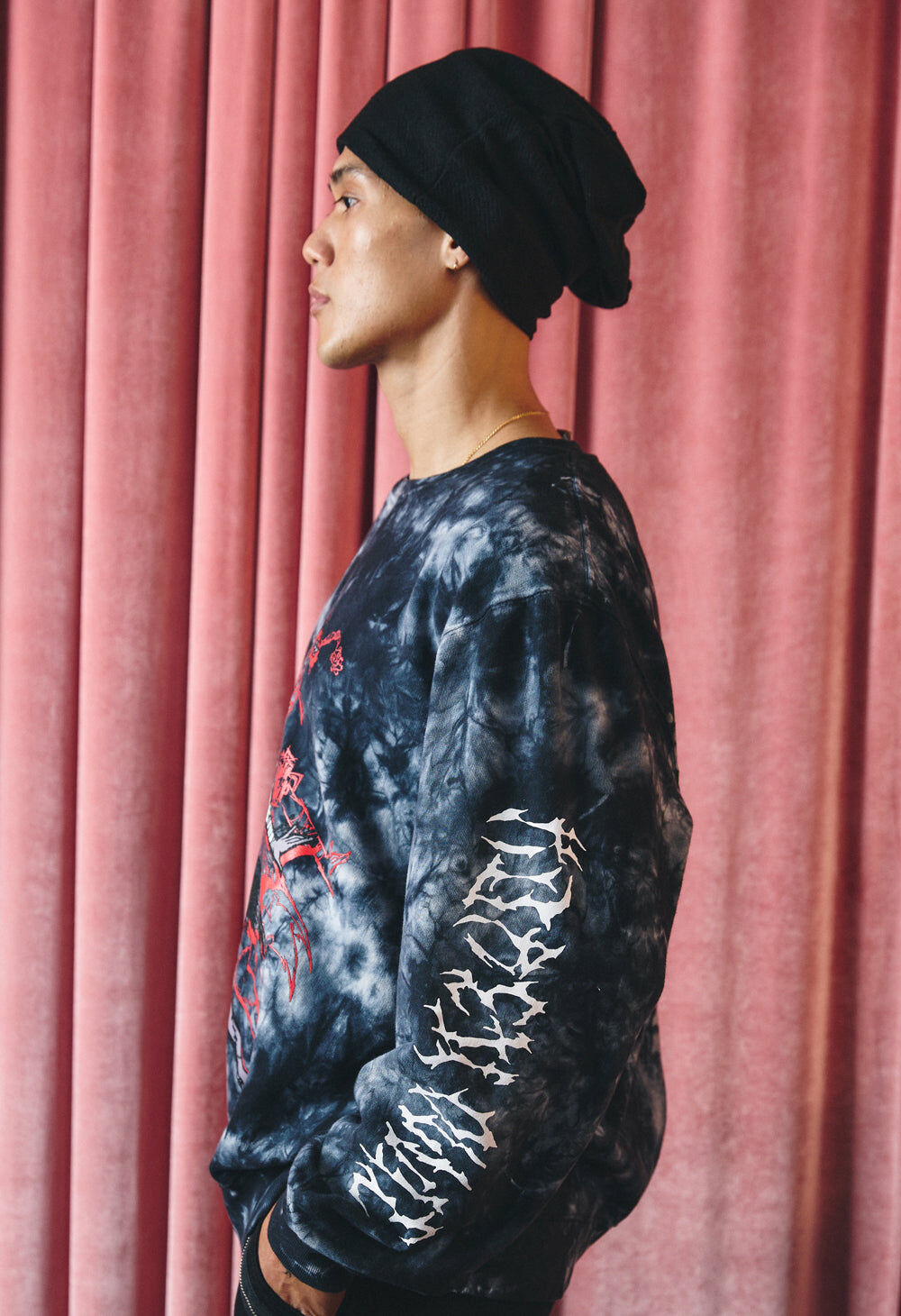 「官方代購」Hololive x Omocat Kureiji Ollie holoMeet Tie-Dye Sweater 🧟‍♀️