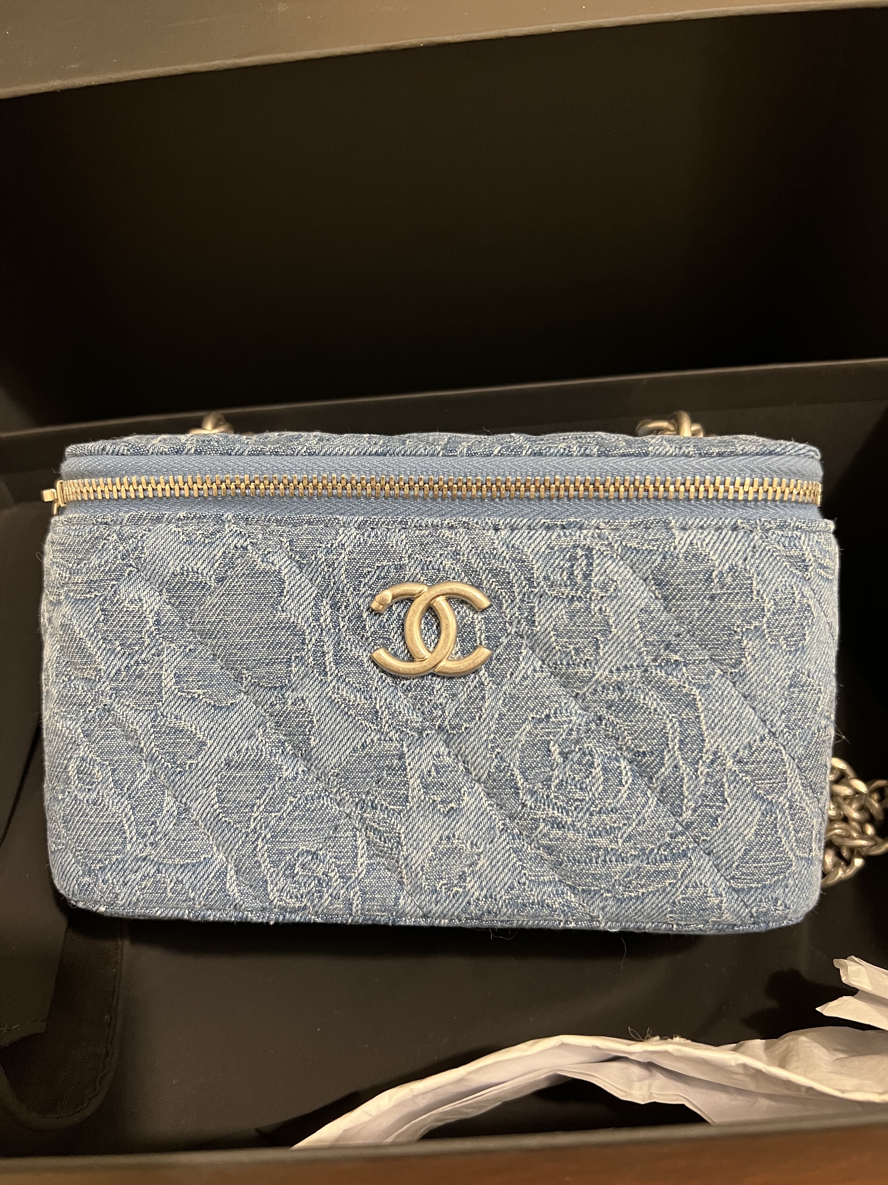 Chanel vanity denim