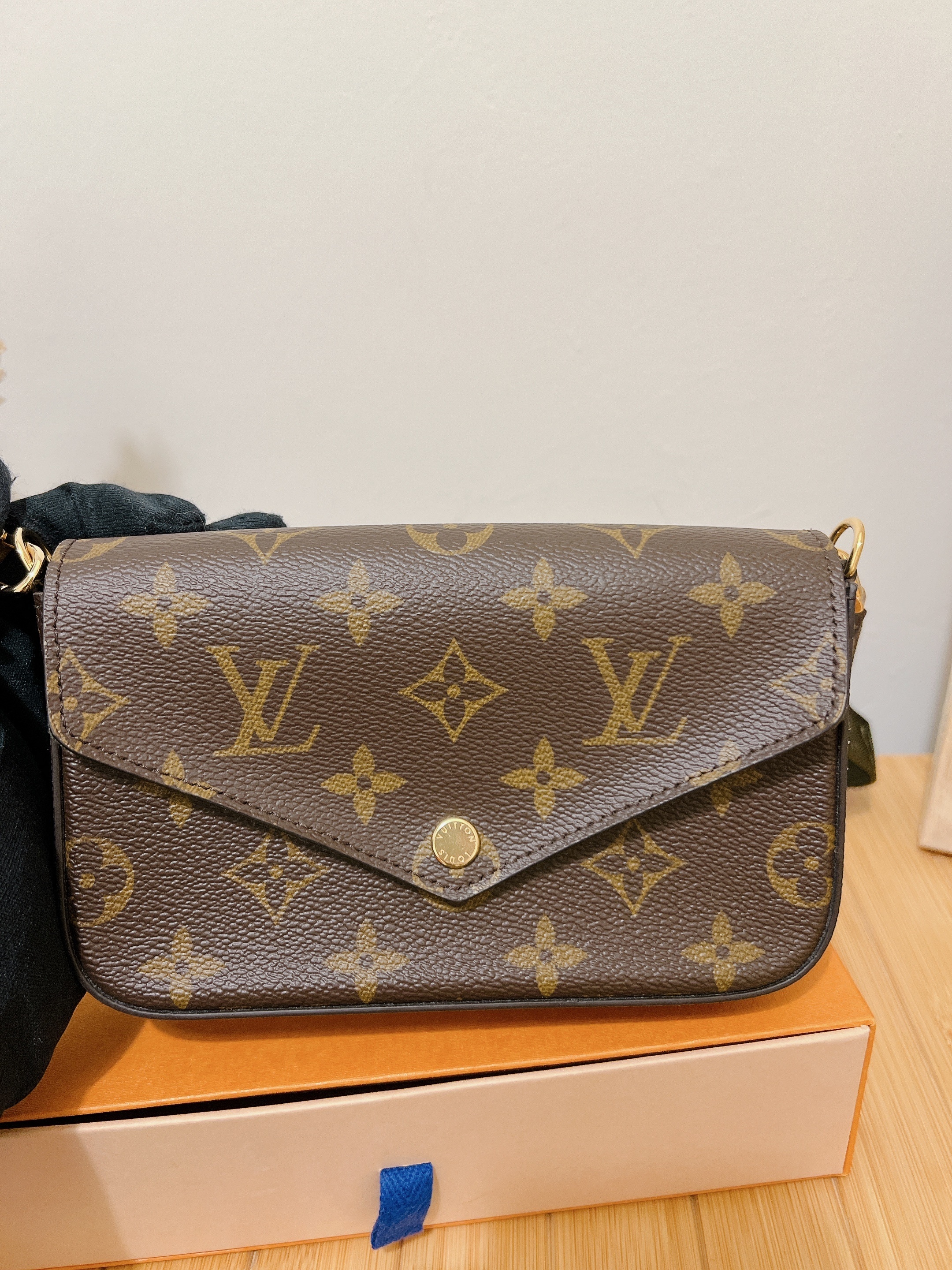 Lv felicie strap & go