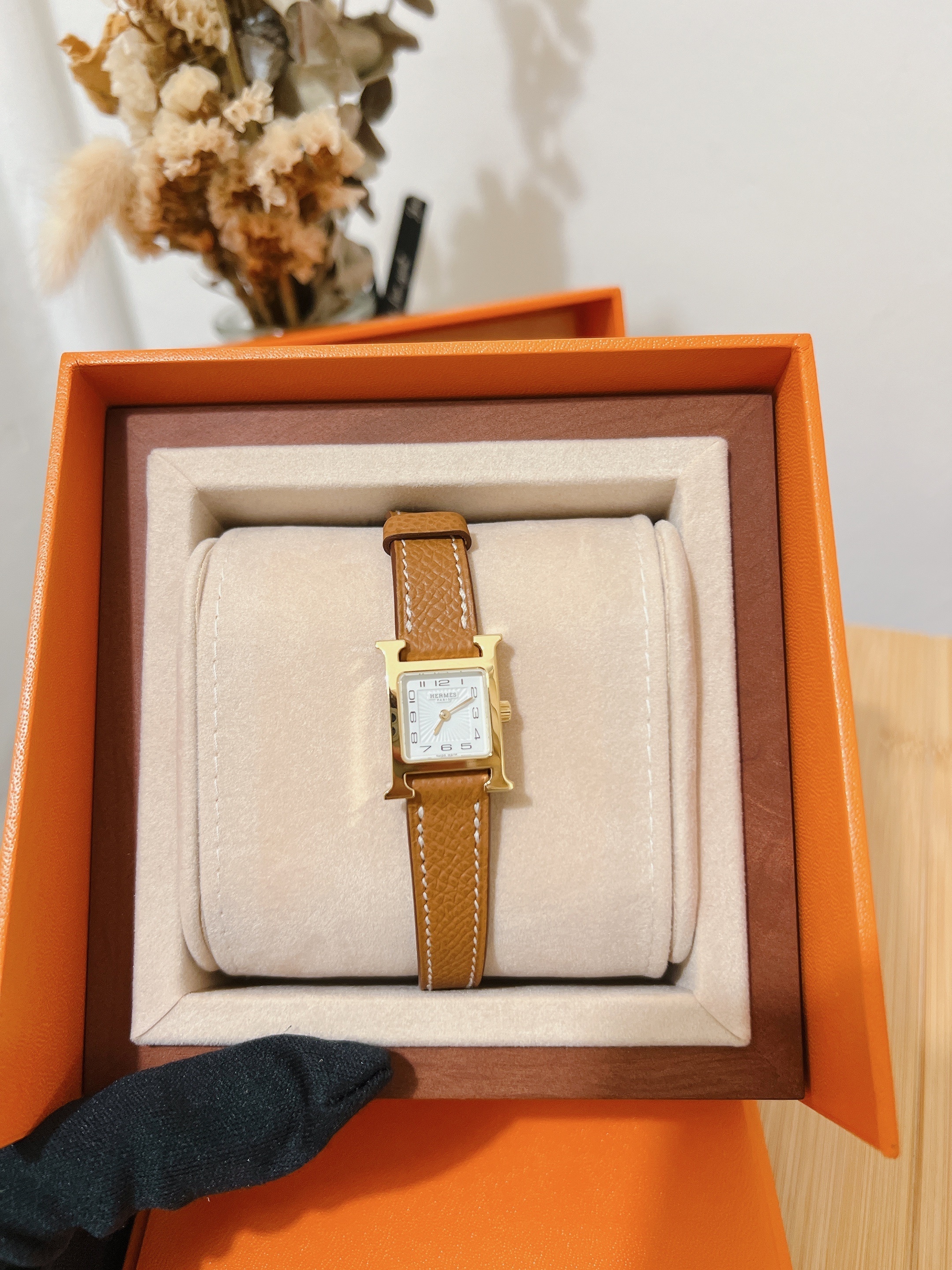 *Unused* Hermes heure h watch 17mm mini model (gold/epsom)