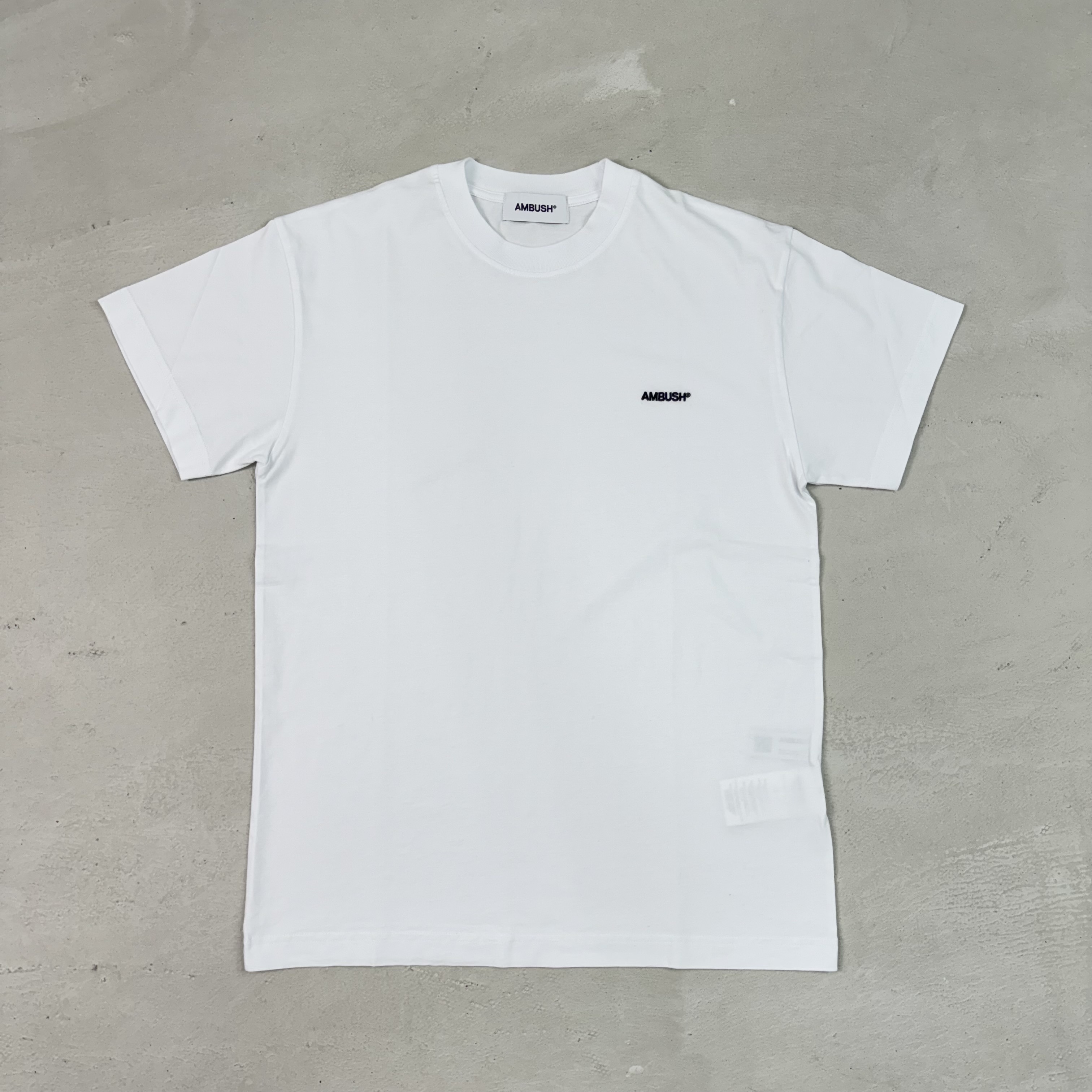Ambush 經典LOGO刺繡短袖 (黑/白)