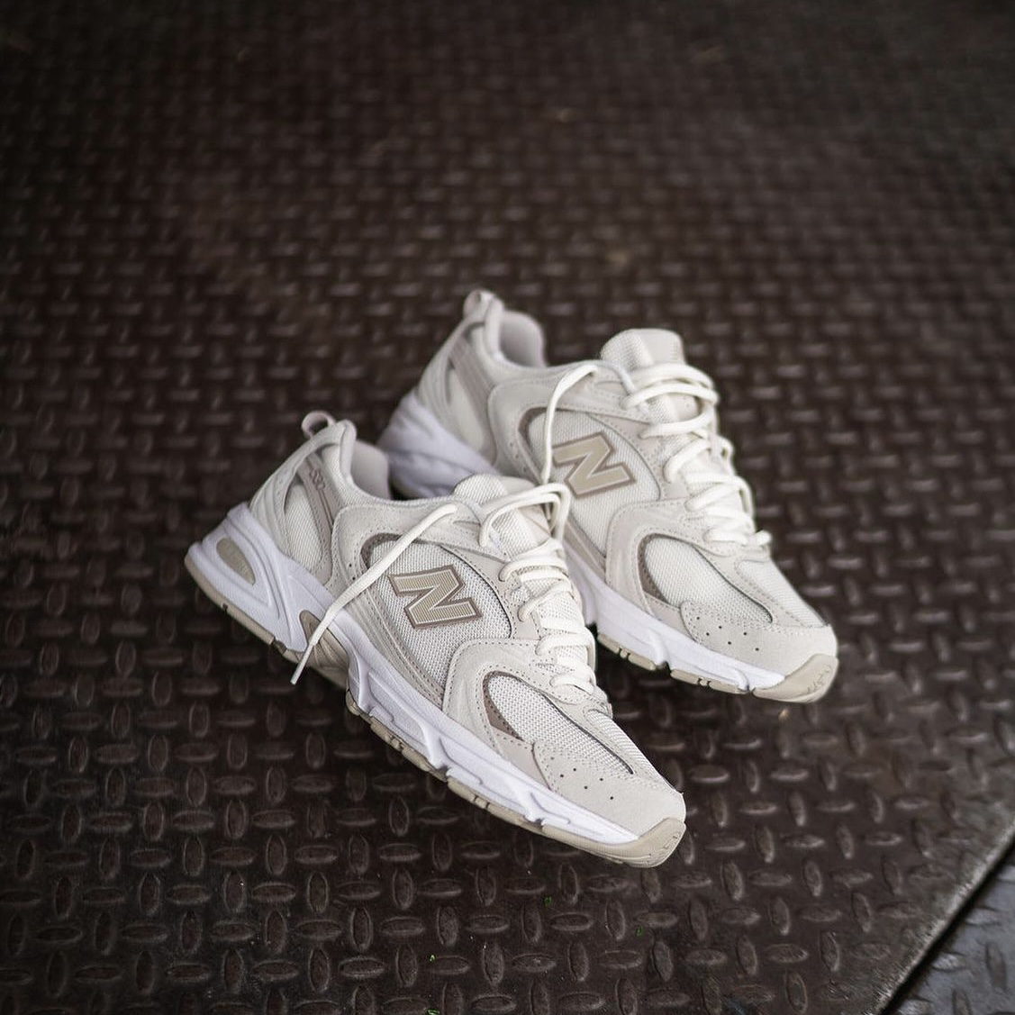 New Balance 530 米白焦糖 杏仁奶 復古運動休閒鞋