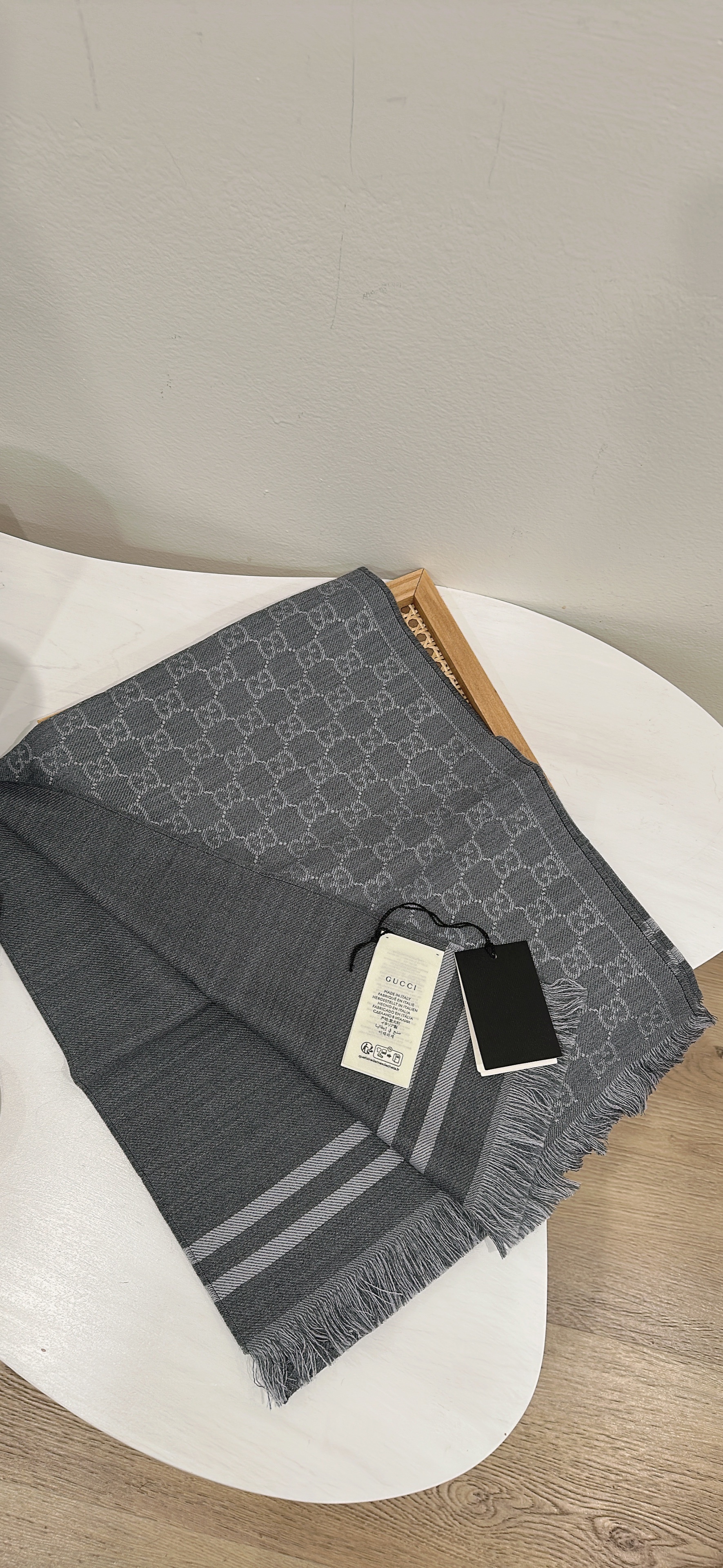 Gucci scarf grey 33 X 180