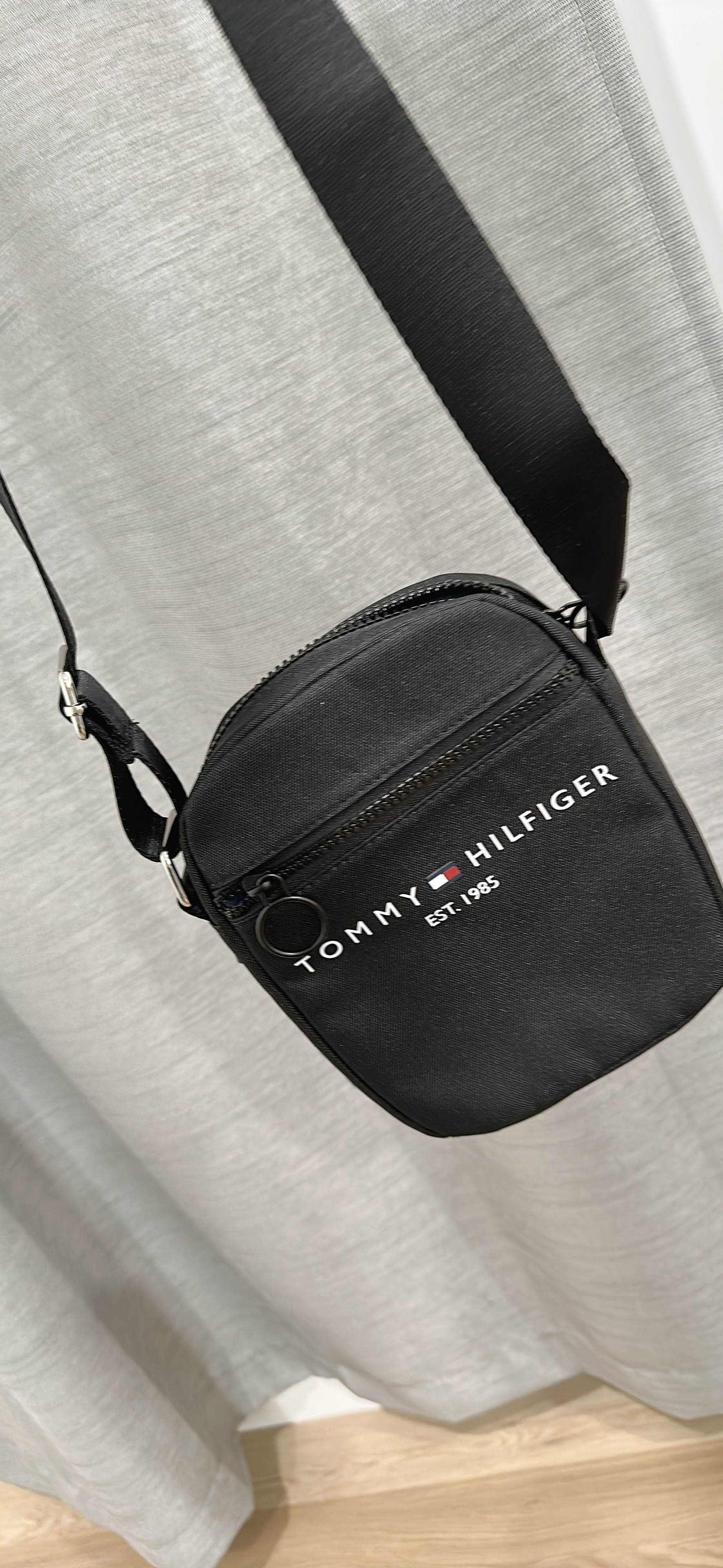 Tommy Hilfiger 男裝 Mini Crossbody