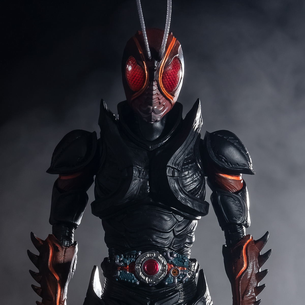 港版 [魂SHOP限定] SHF 幪面超人 BLACK SUN (FIRST HENSHIN Ver.)