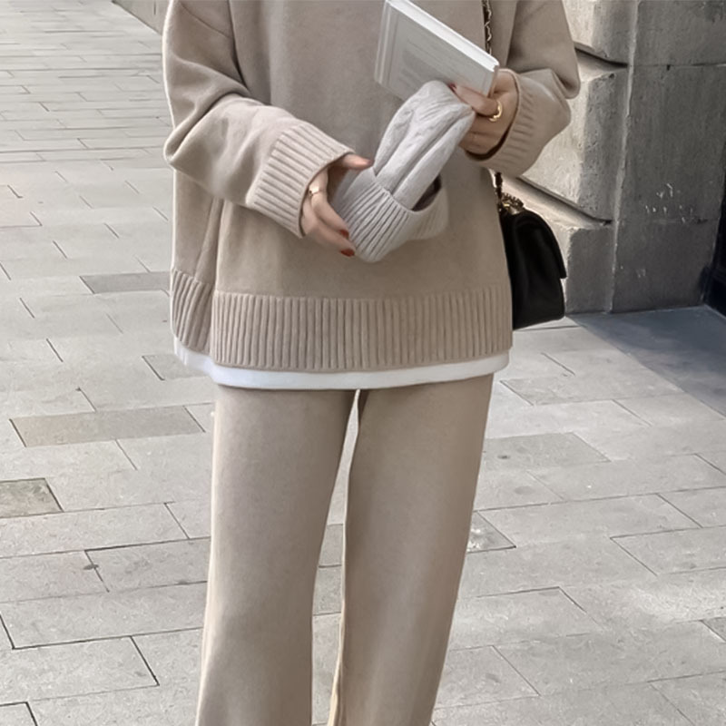 ᴋᴏʀᴇᴀ🇰🇷<現貨> 甜妹秋季闊腿式假兩件毛衣套裝