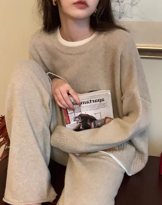 ᴋᴏʀᴇᴀ🇰🇷<現貨> 甜妹秋季闊腿式假兩件毛衣套裝