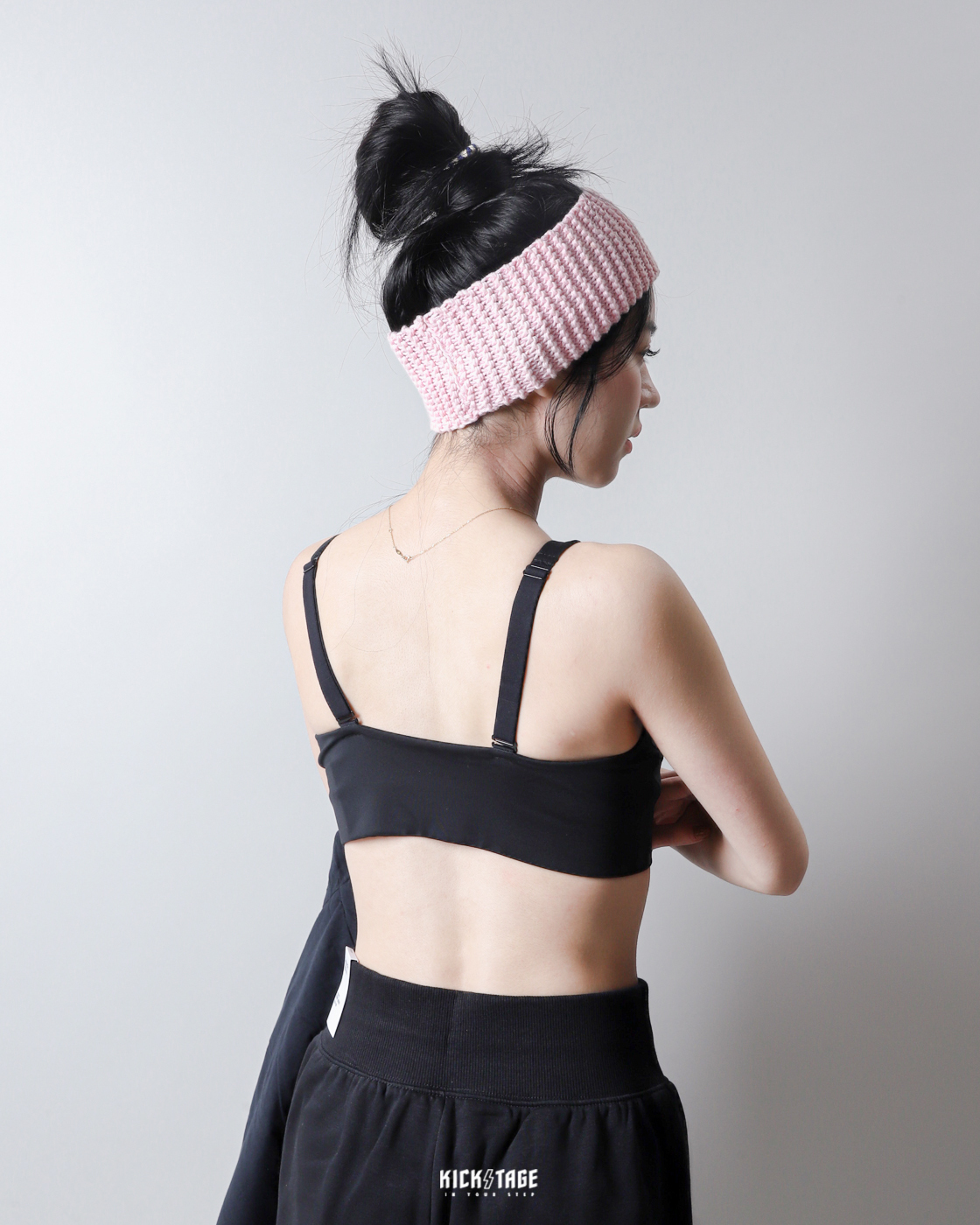 NIKE Dri-FIT INDY PLUNGE CUTOUT BRA 黑色 白色 中央鏤空 中度支撐 健身 瑜珈 運動內衣【FD7287】NBRA