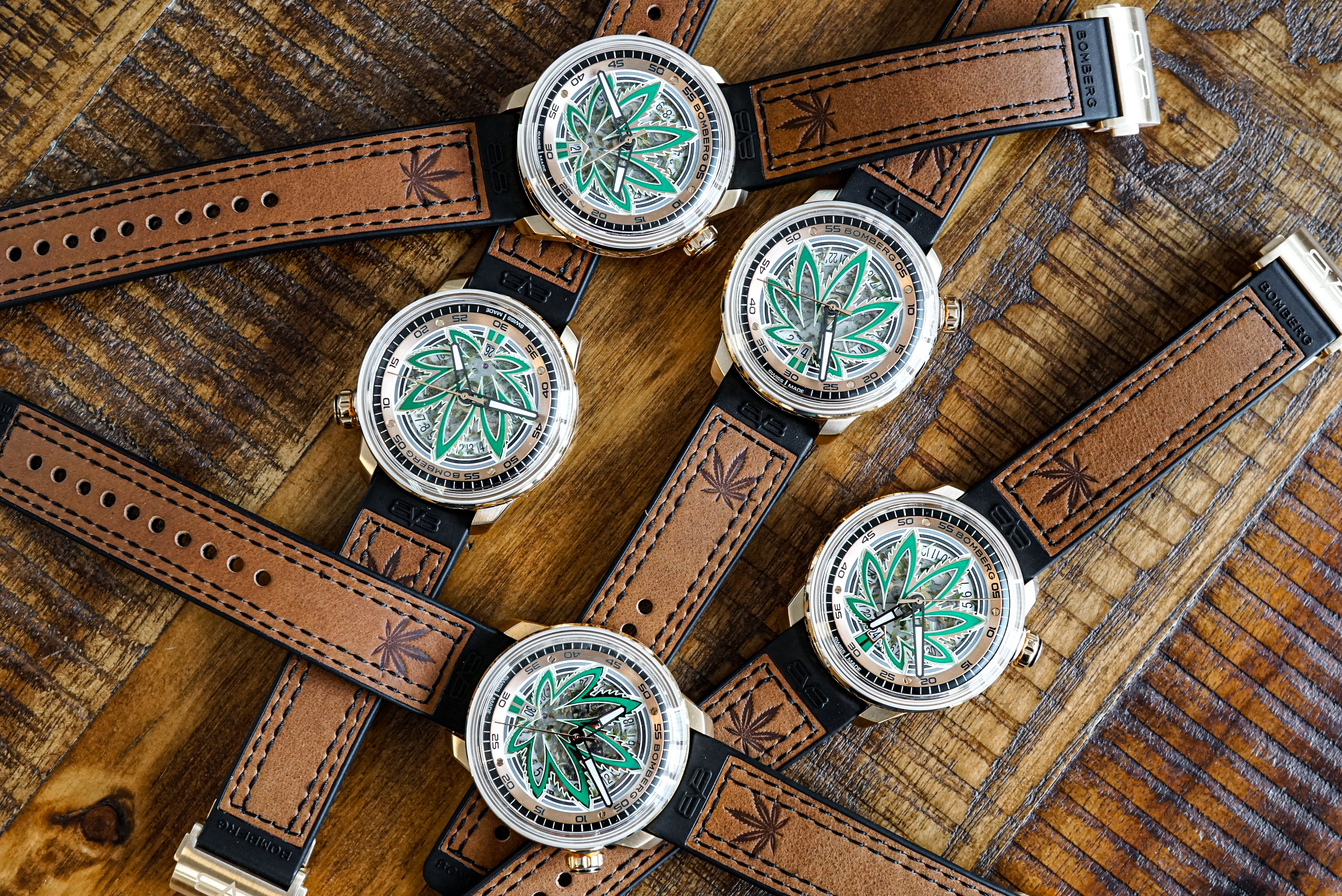 BOMBERG BB-01自動機械系列 CBD Golden腕錶