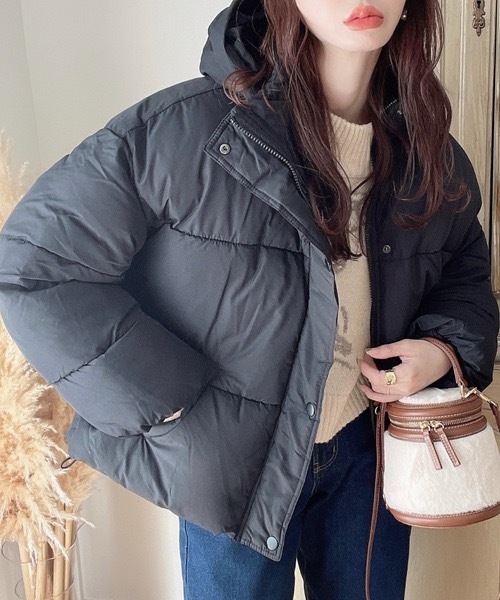 【Luxury】 預購 moment+ 日本限定 羽絨外套口袋連帽抗寒款 澎澎羽絨外套 黑白米 三色可選