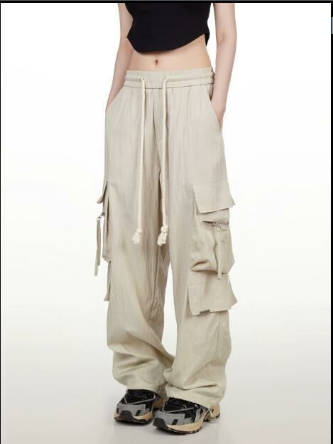 Fashionable loose overalls