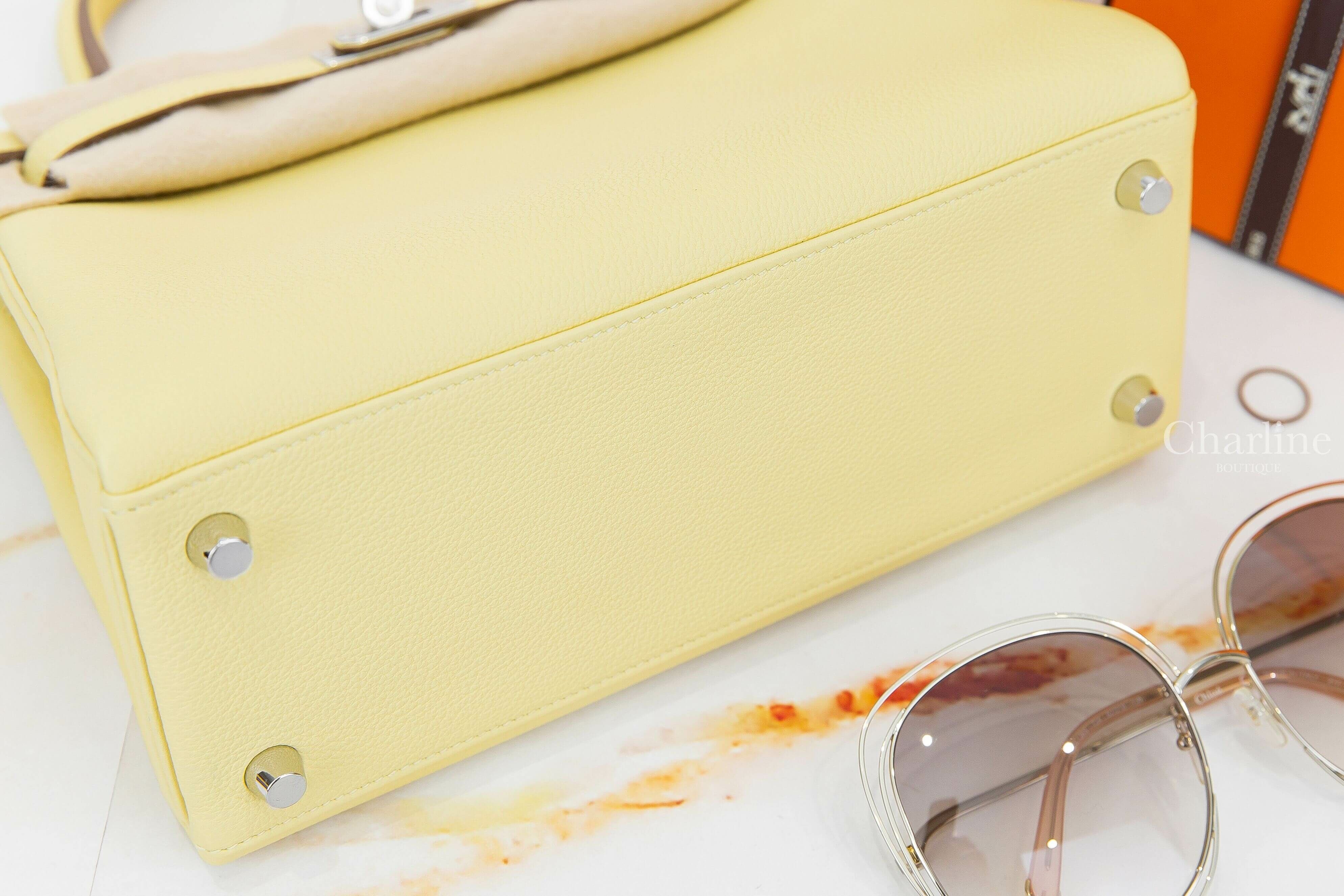 Hermès Kelly 25cm 1Z Jaune Poussin Togo B刻小雞黃銀釦凱莉包-Charline Boutique 精品代購