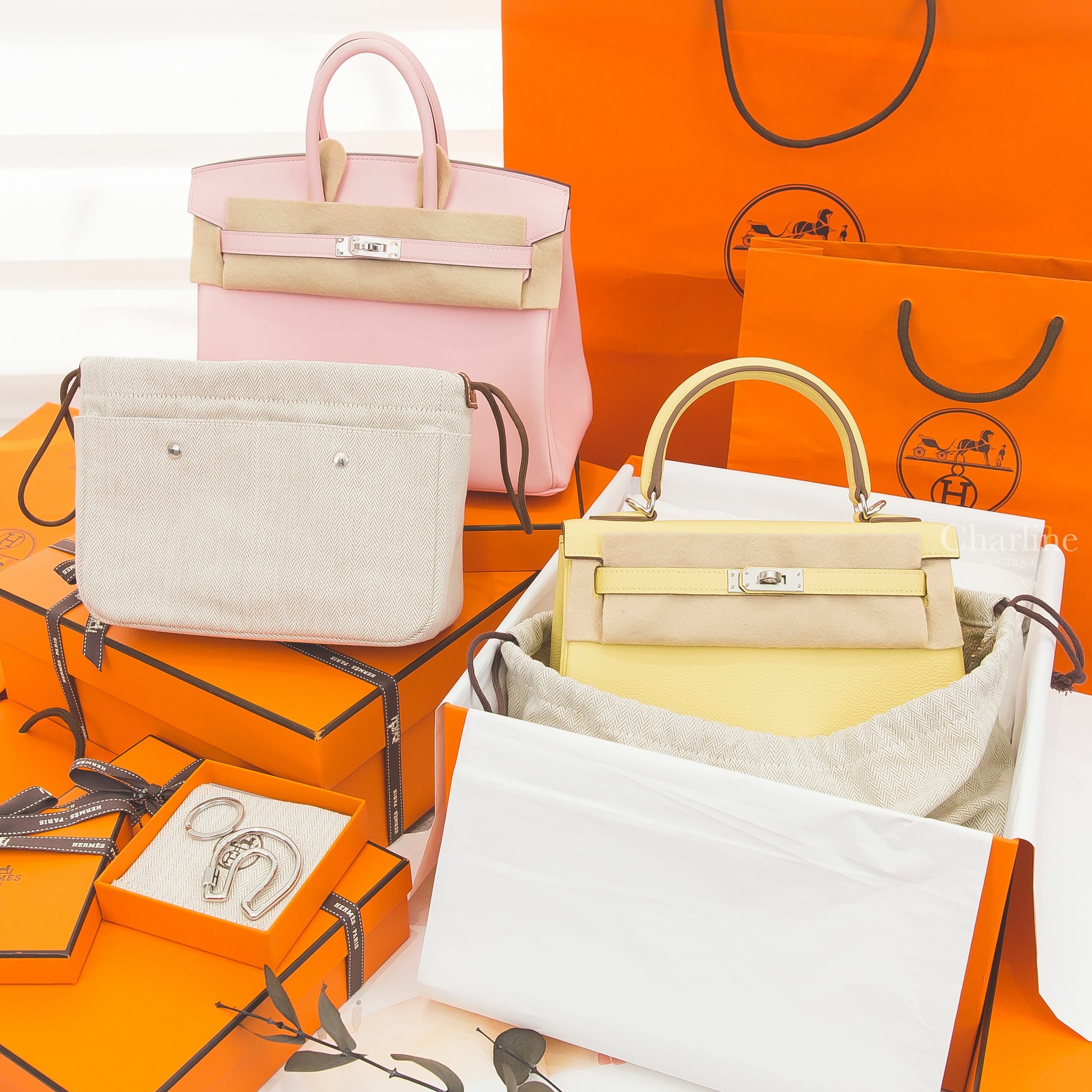 Hermès Birkin 25cm 3Q 櫻花粉銀釦,Hermès Kelly 25cm 1Z J小雞黃銀釦,HermèsKey Ring 銀色馬蹄鑰匙圈,Hermès 20 Pouch 自然色內袋-Charline Boutique 精品代購