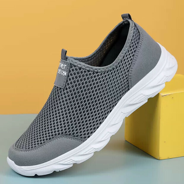 Athletic shoes