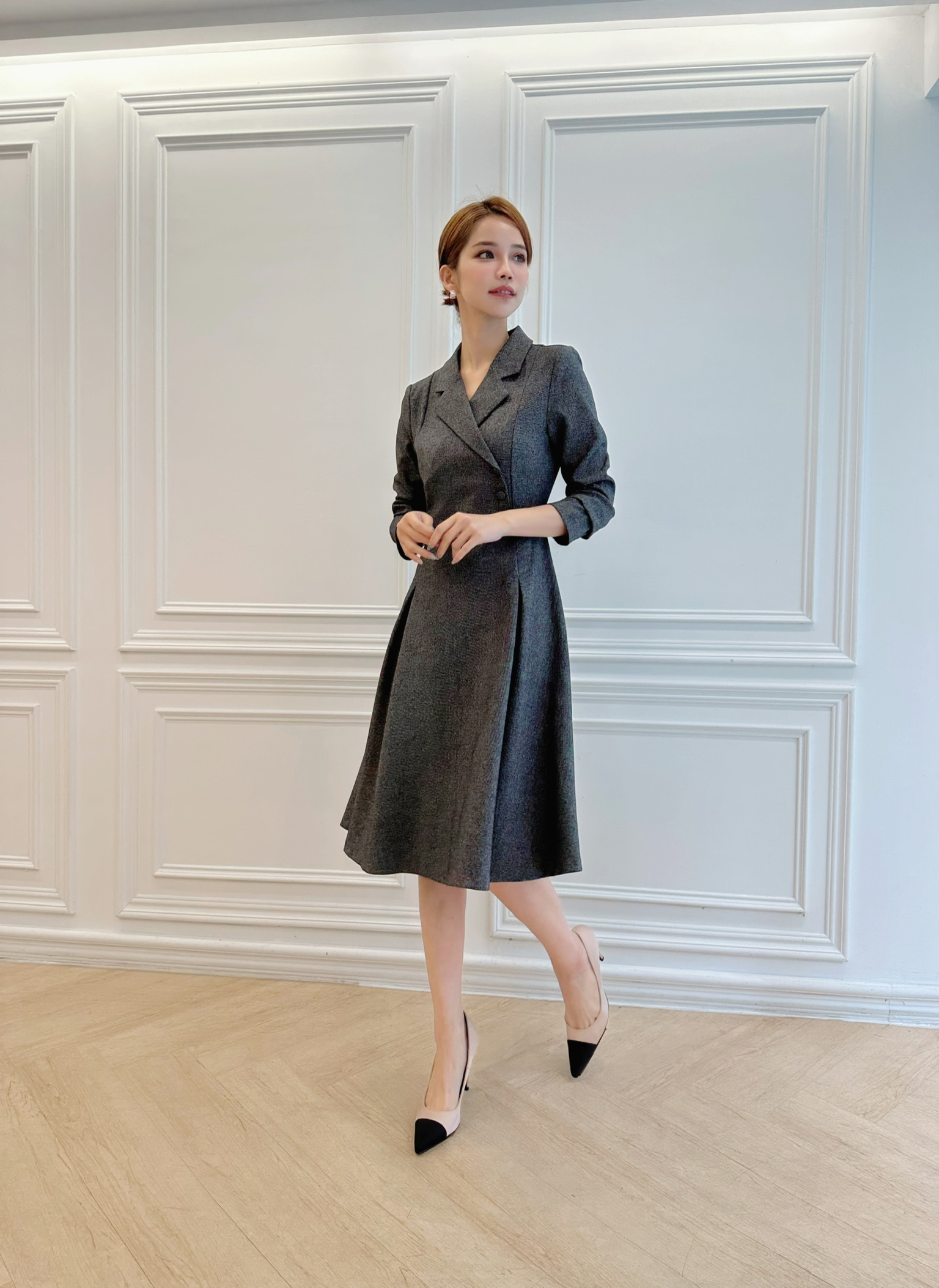 混灰雙釦翻領傘洋