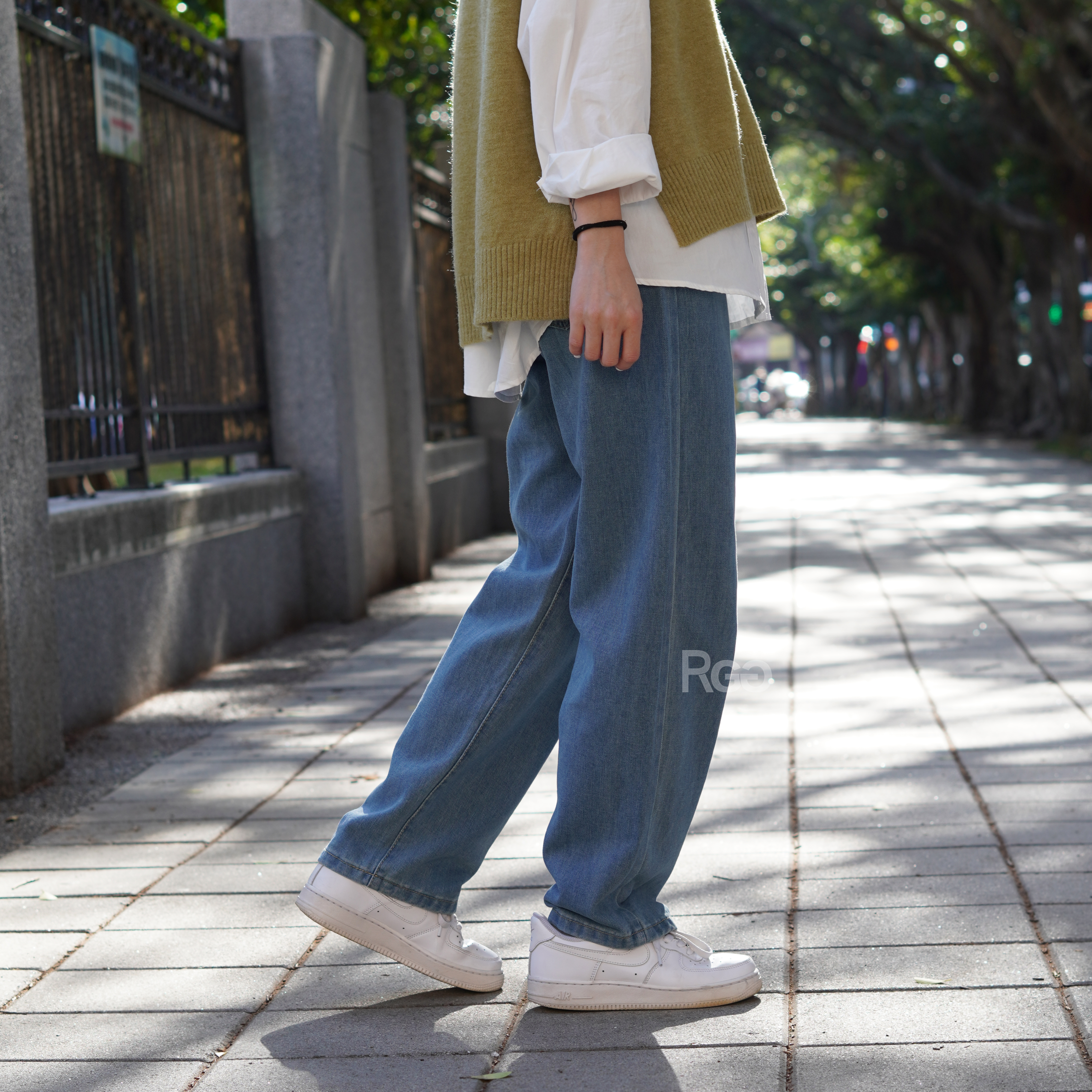 #88804 極簡寬版牛仔長褲