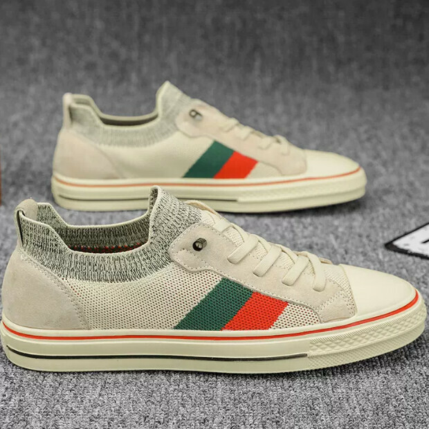Low-strap shoes