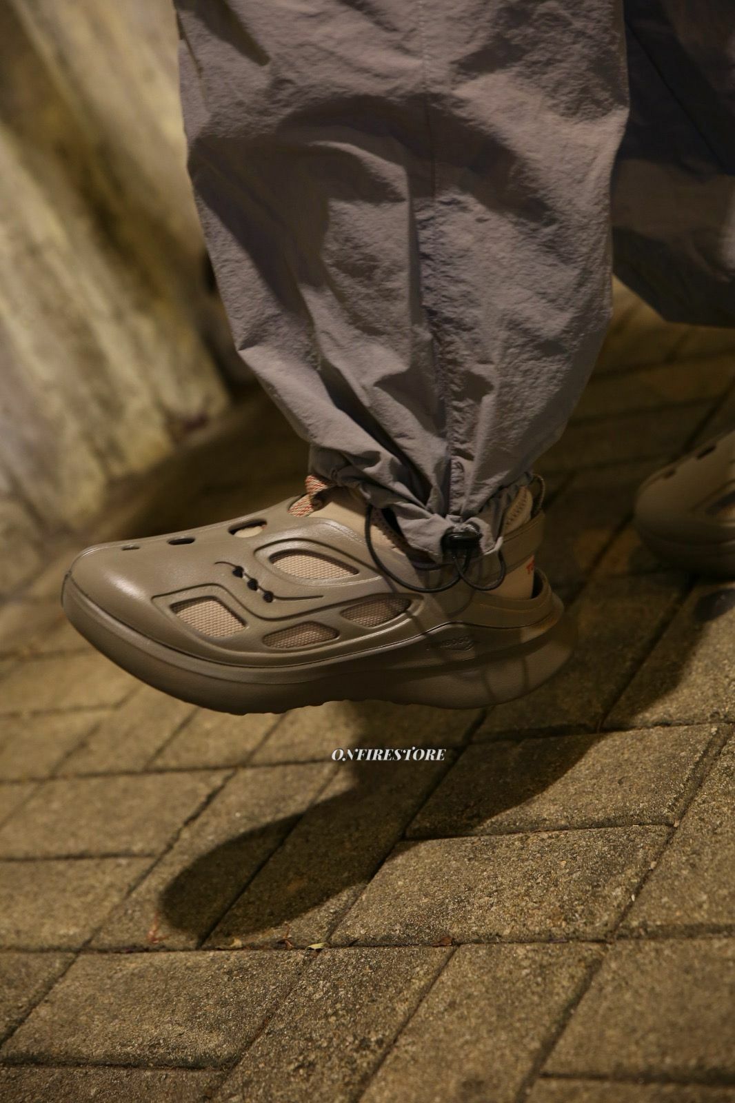 {現貨} Tombogo X Saucony Butterfly Boulder Brown