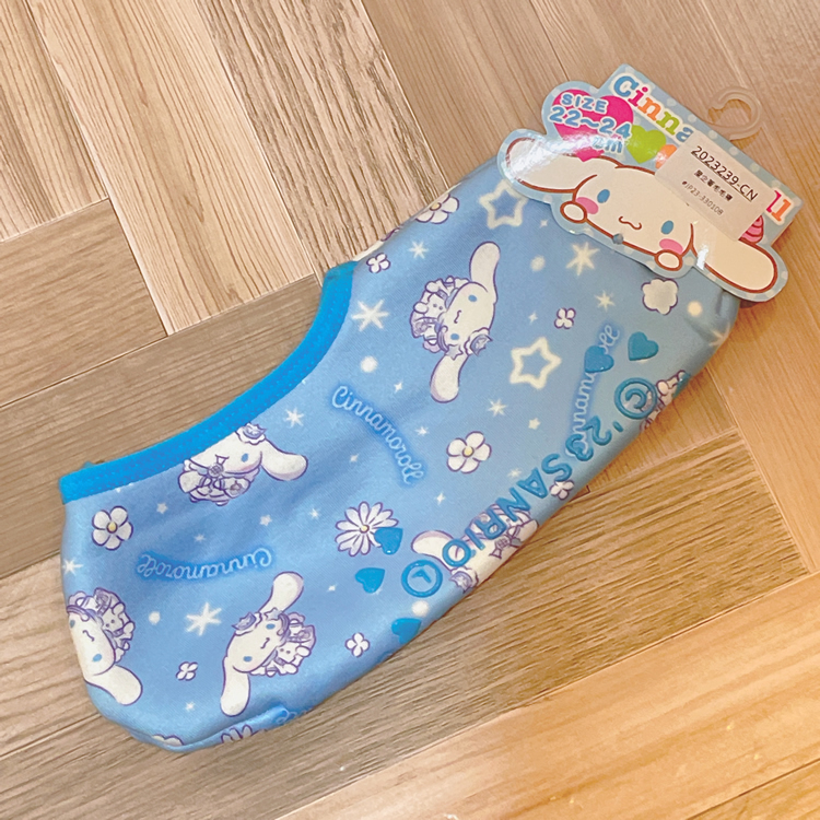 23239-CN Sanrio 玉桂狗屋企著毛毛襪 #JP23-330108