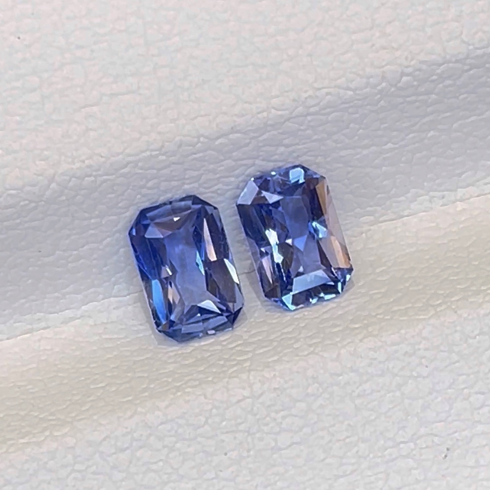 矢車菊藍寶 一對 1.22ct 天然