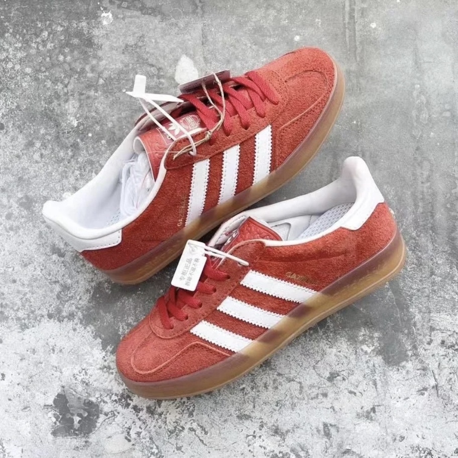 ADIDAS ORIGINALS GAZELLE INDOOR 復古紅HQ8718