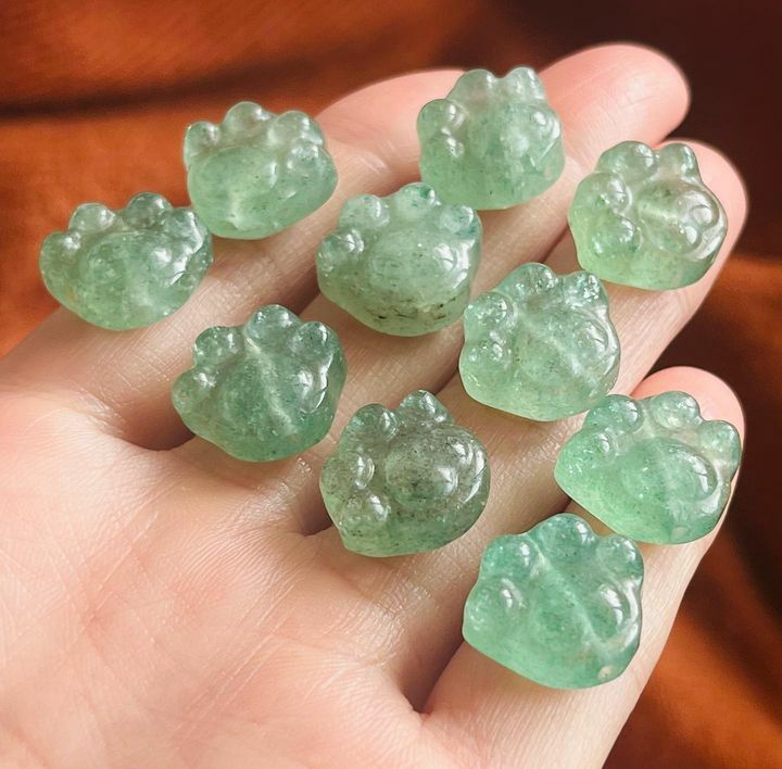 [原石] 綠草莓晶 貓掌 通孔