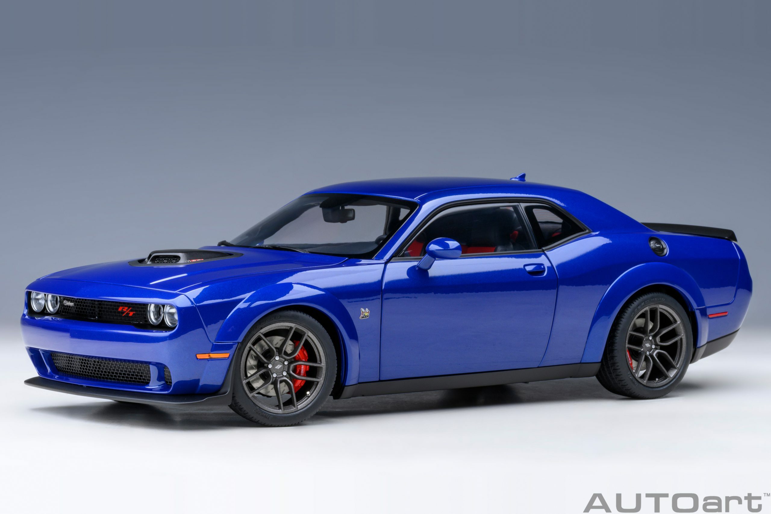 1/18 AUTOART Dodge Challenger R/T Scat Pack Shaker Widebody 2022 (Indigo Blue) (71772)