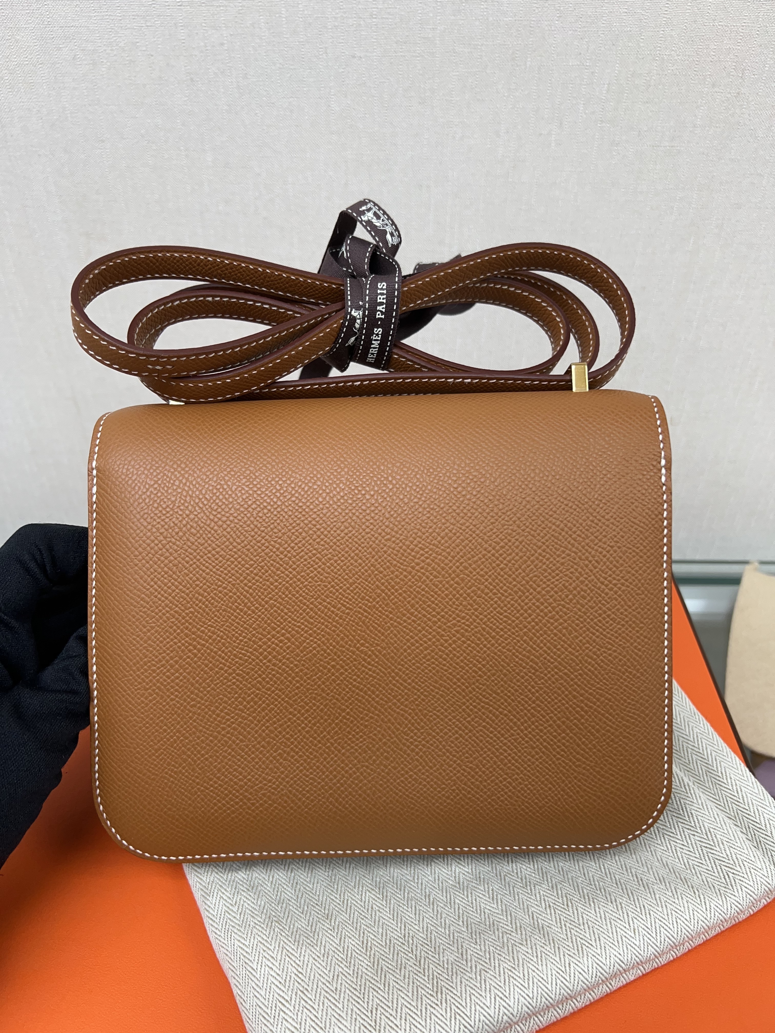 *Unused* Hermes Mini Constance 19 /Gold / Epsom / Stamp B