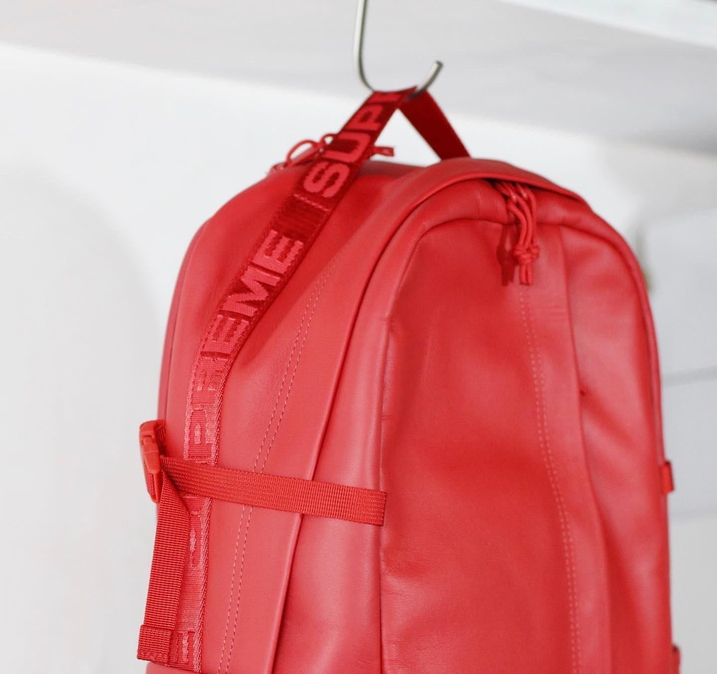 Supreme FW23 Leather Backpack 紅色 牛皮