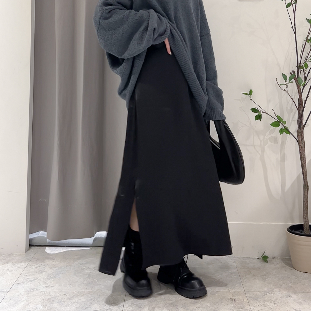 雙側開衩細緻光澤裙(黑/S)