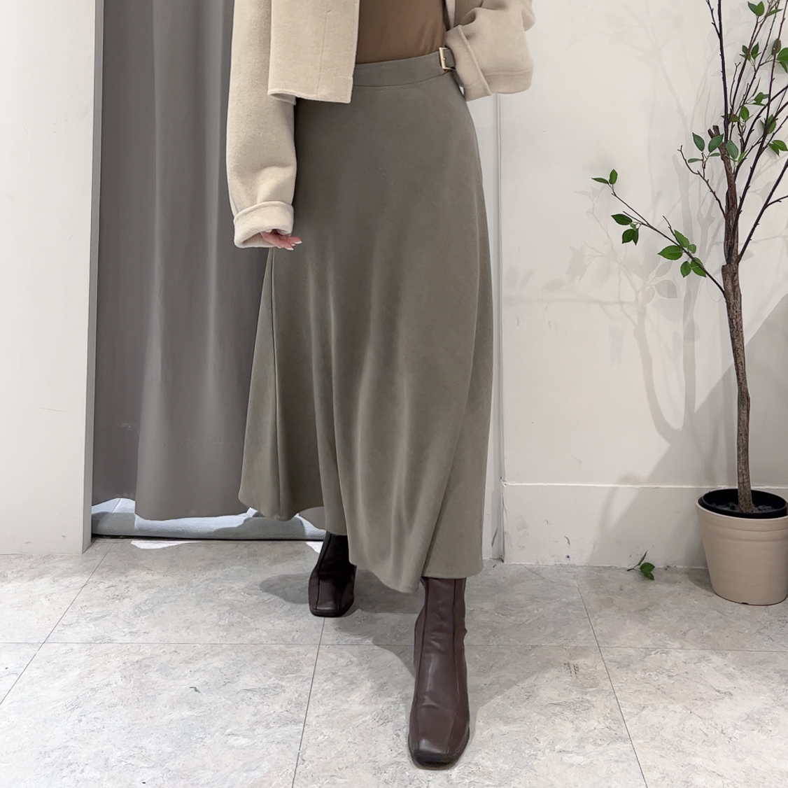 H09小設計簍空釦環傘裙(S/M)