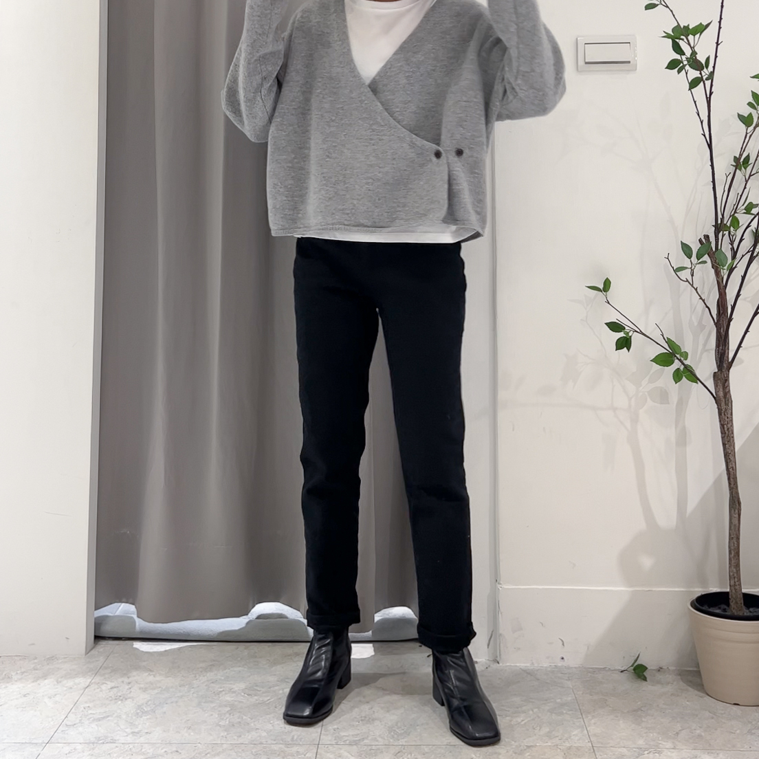 H33微彈性素色9分牛仔(黑/L)