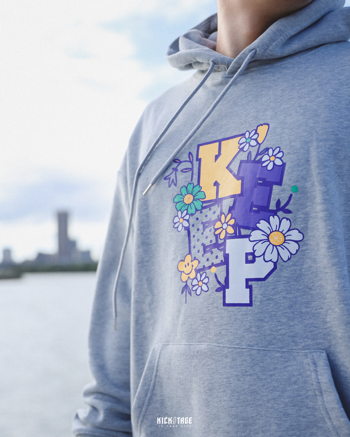 **特價商品售出無退換**#KEEP BLOOM FLOWERS HOODIE 灰色 紫金 爆炸 花卉 花朵 小花 湖人配色 美式復古 LOGO 毛巾底 寬版落肩 帽T【KS192】