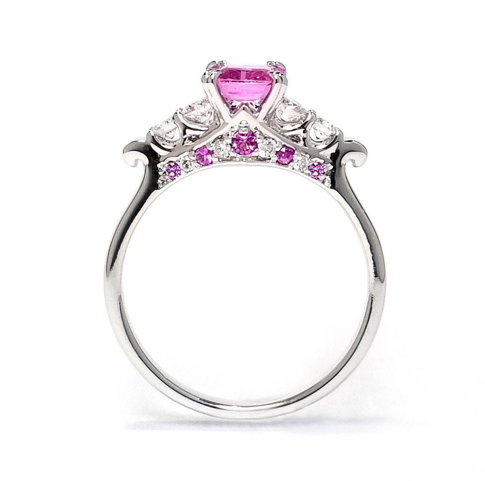 18K白金天然鑽石粉紅寶戒指