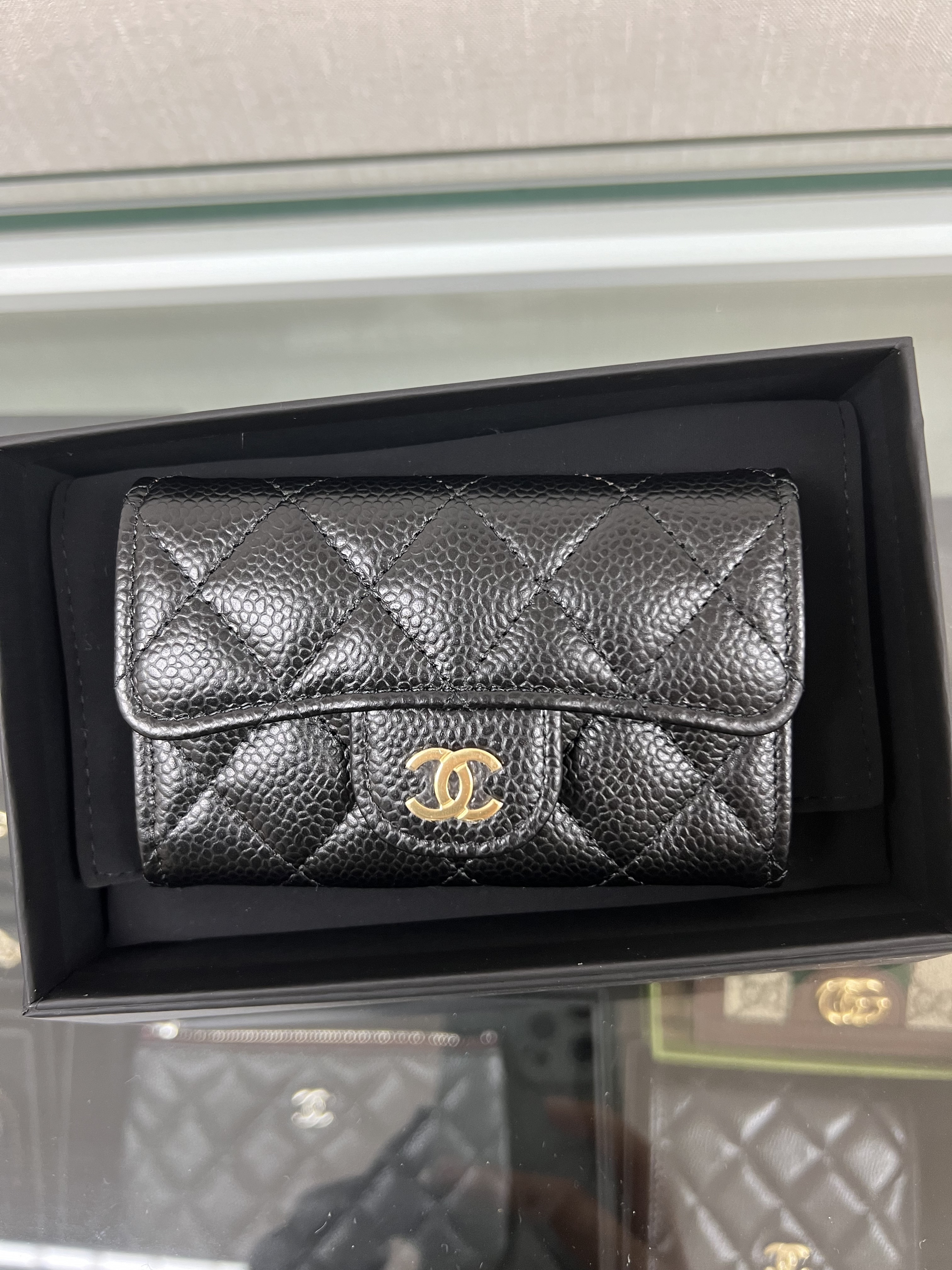 *Unused* Chanel Classic Flap Card Holder (black caviar)