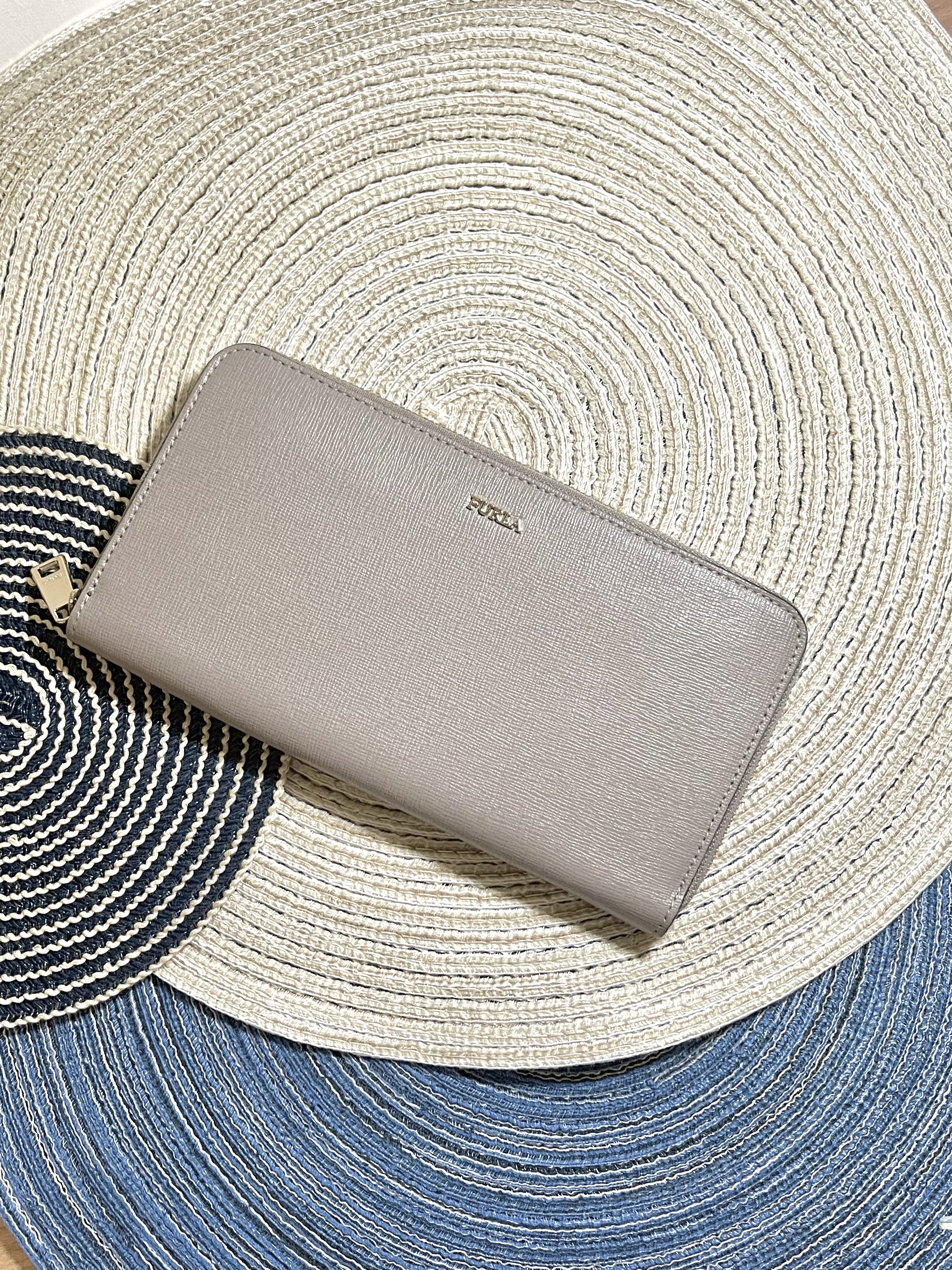Furla zip around Wallet(Grey)